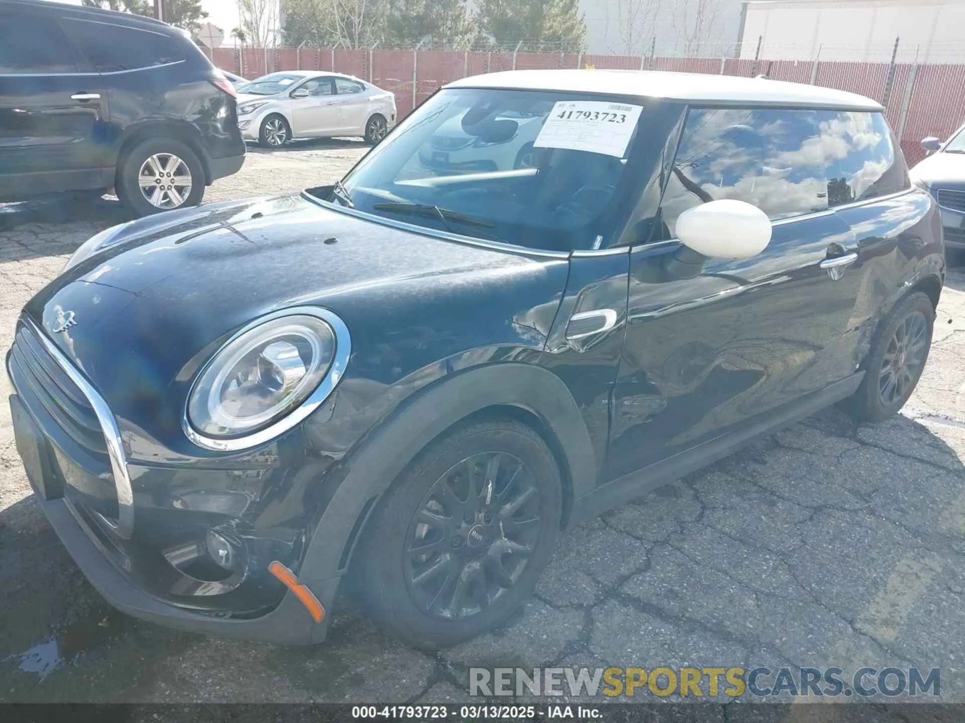 6 Photograph of a damaged car WMWXR3C02L2M01430 MINI HARDTOP 2020