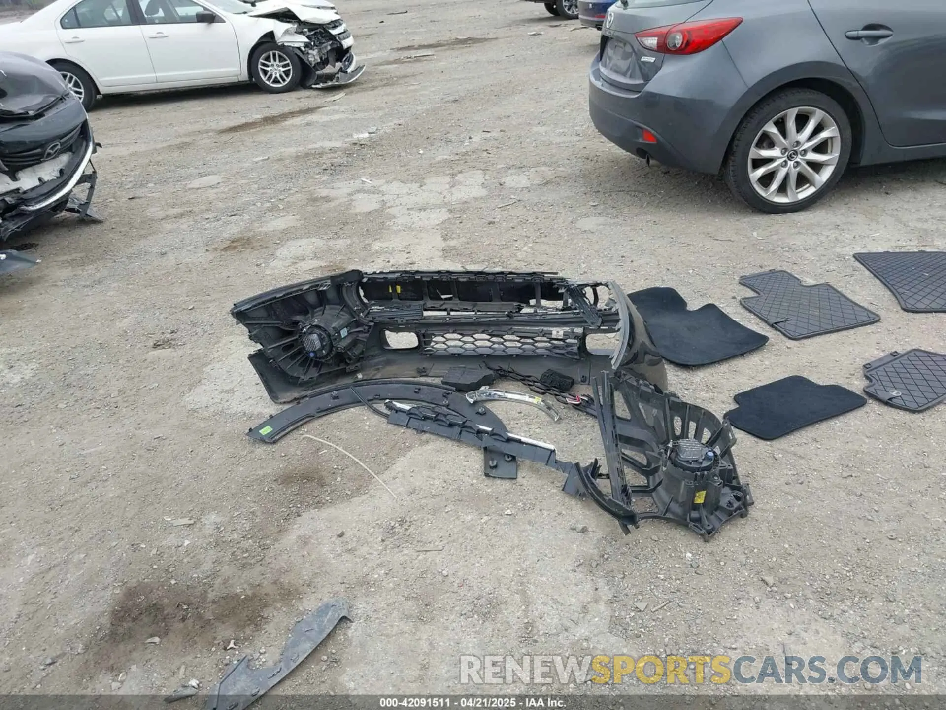12 Photograph of a damaged car WMWXR5C00L2L44737 MINI HARDTOP 2020