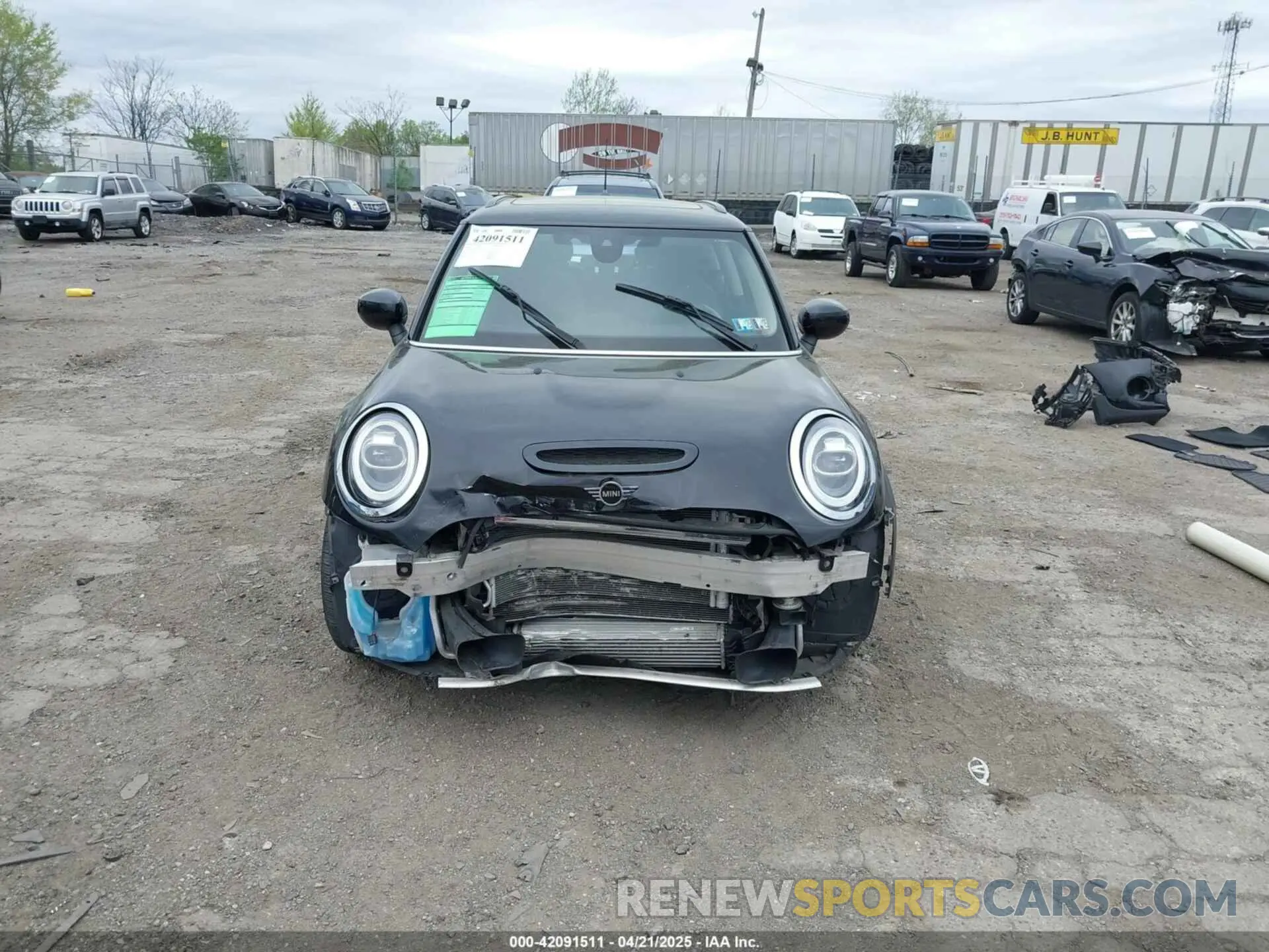 13 Photograph of a damaged car WMWXR5C00L2L44737 MINI HARDTOP 2020