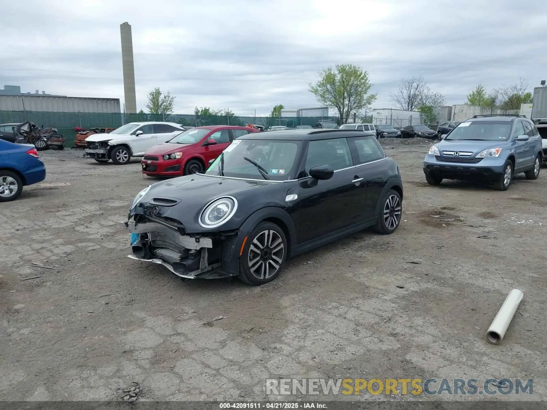 2 Photograph of a damaged car WMWXR5C00L2L44737 MINI HARDTOP 2020