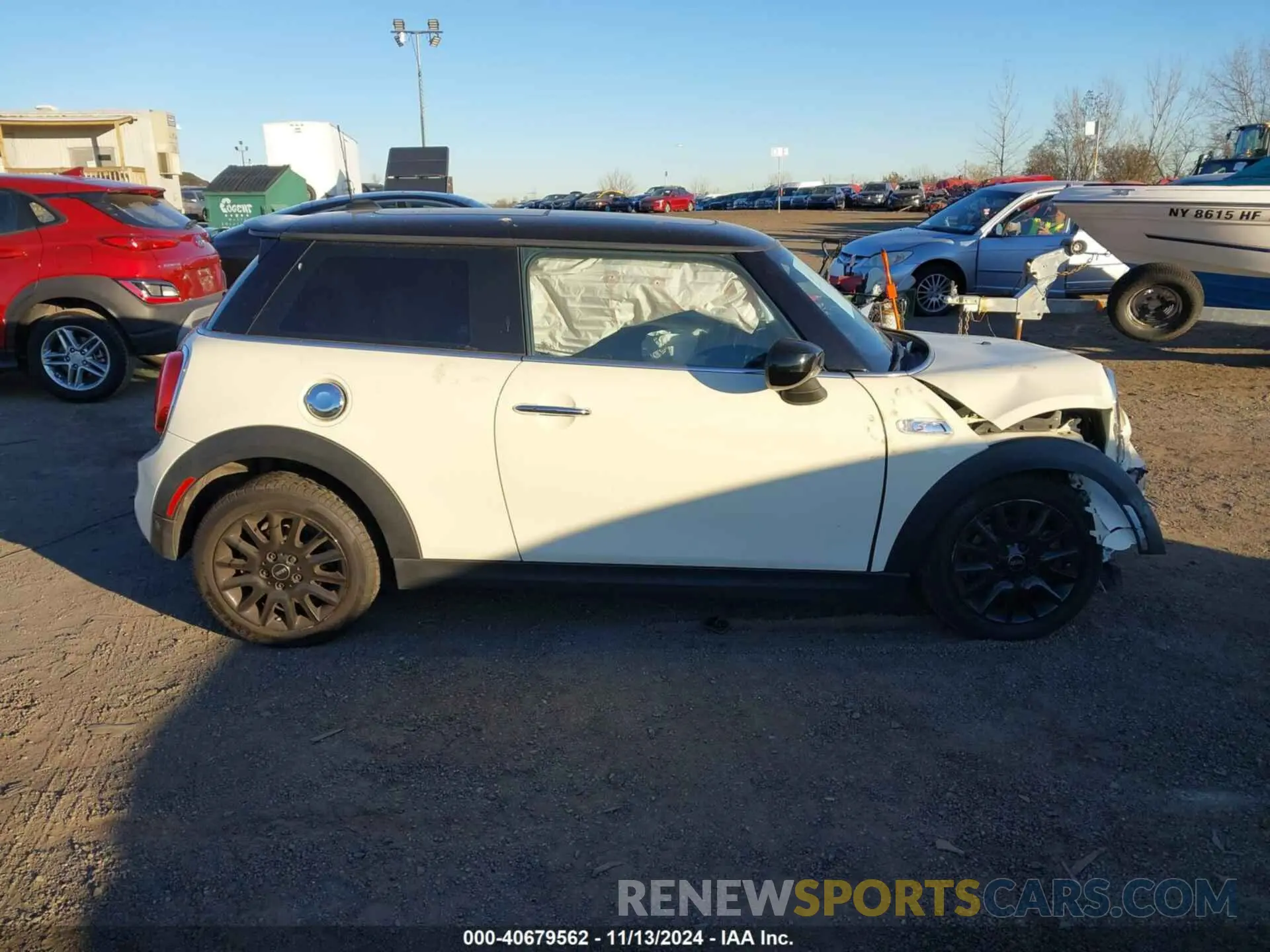 13 Photograph of a damaged car WMWXR5C00L2L49498 MINI HARDTOP 2020