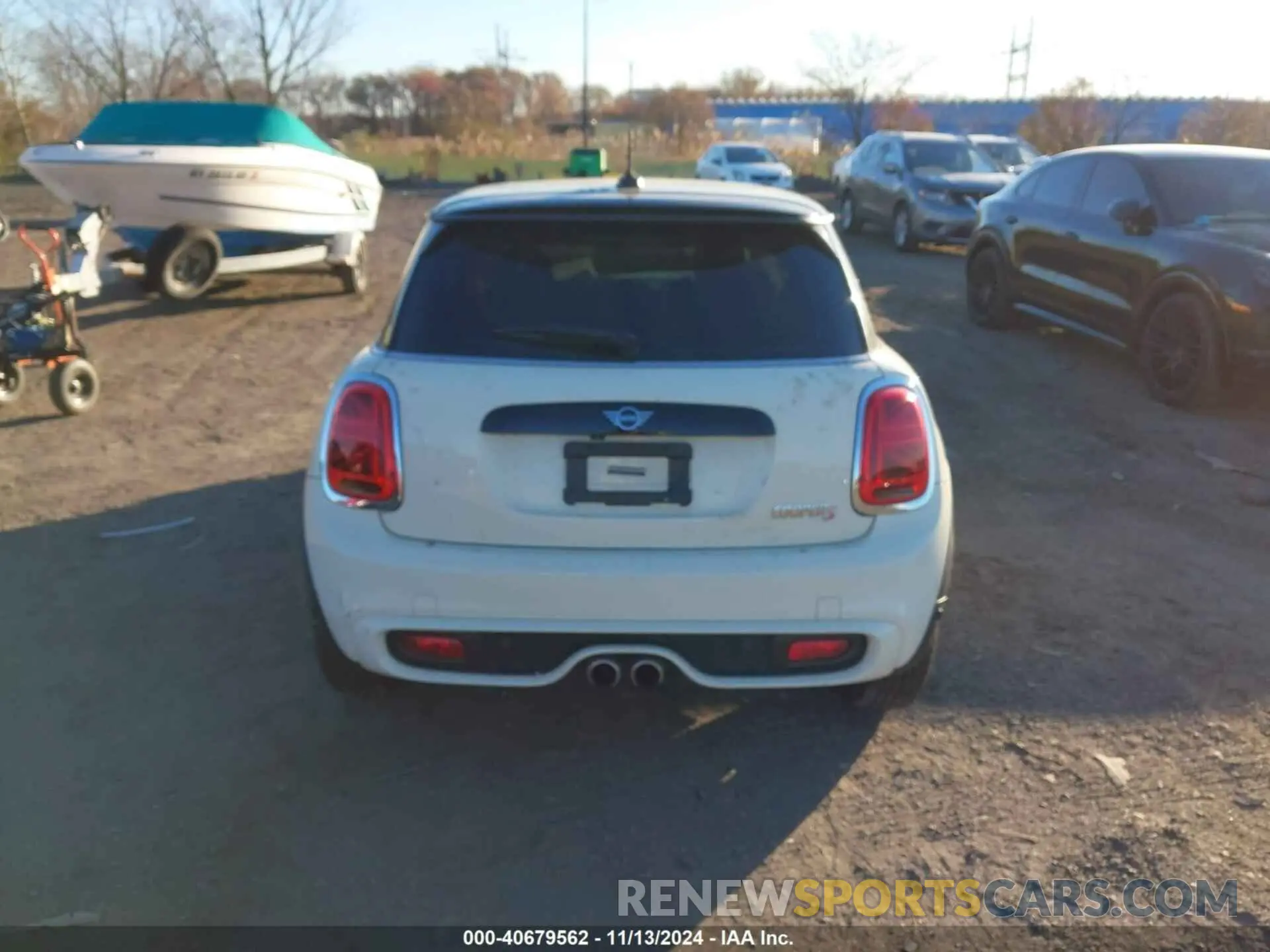 16 Photograph of a damaged car WMWXR5C00L2L49498 MINI HARDTOP 2020