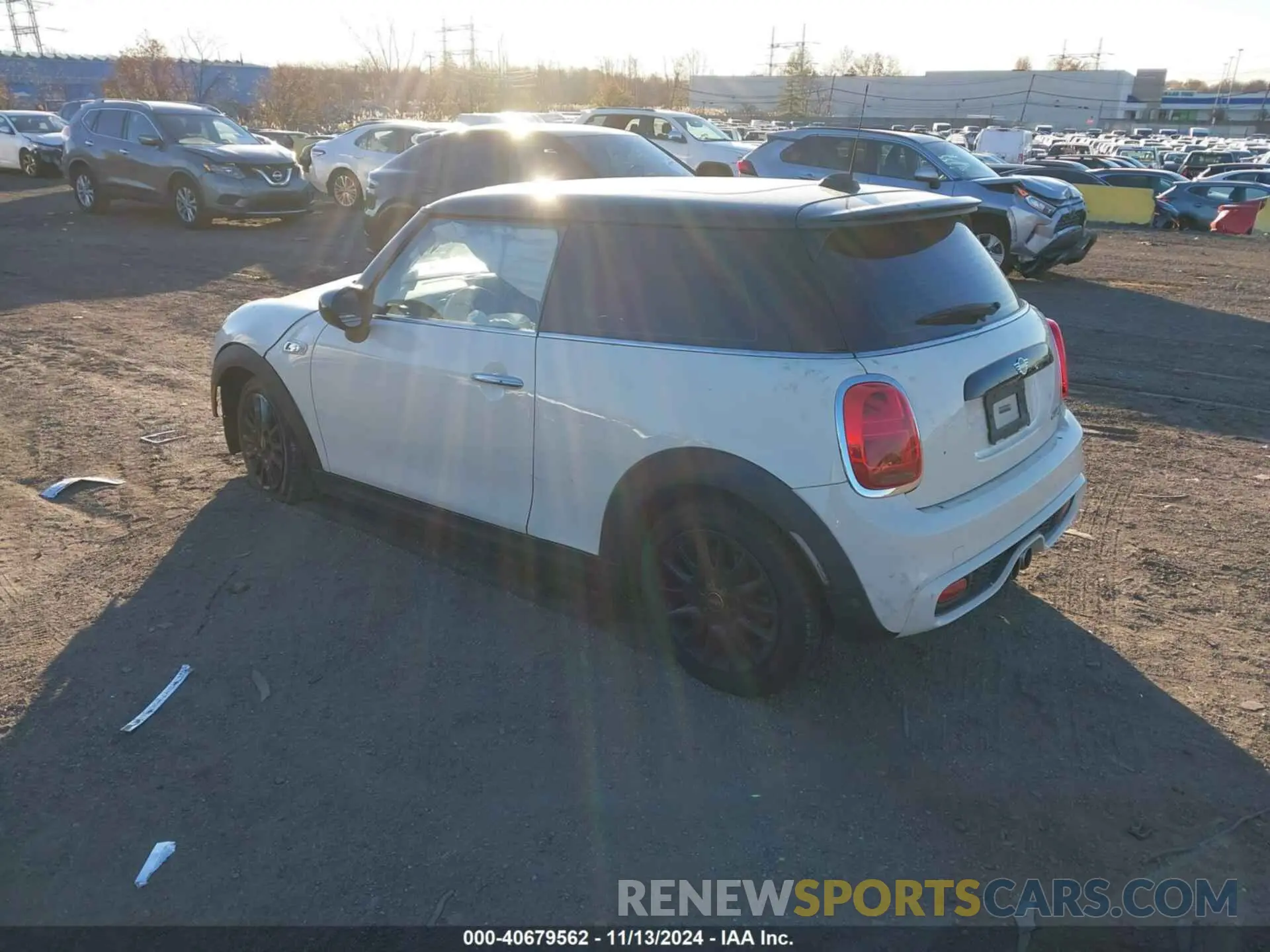 3 Photograph of a damaged car WMWXR5C00L2L49498 MINI HARDTOP 2020