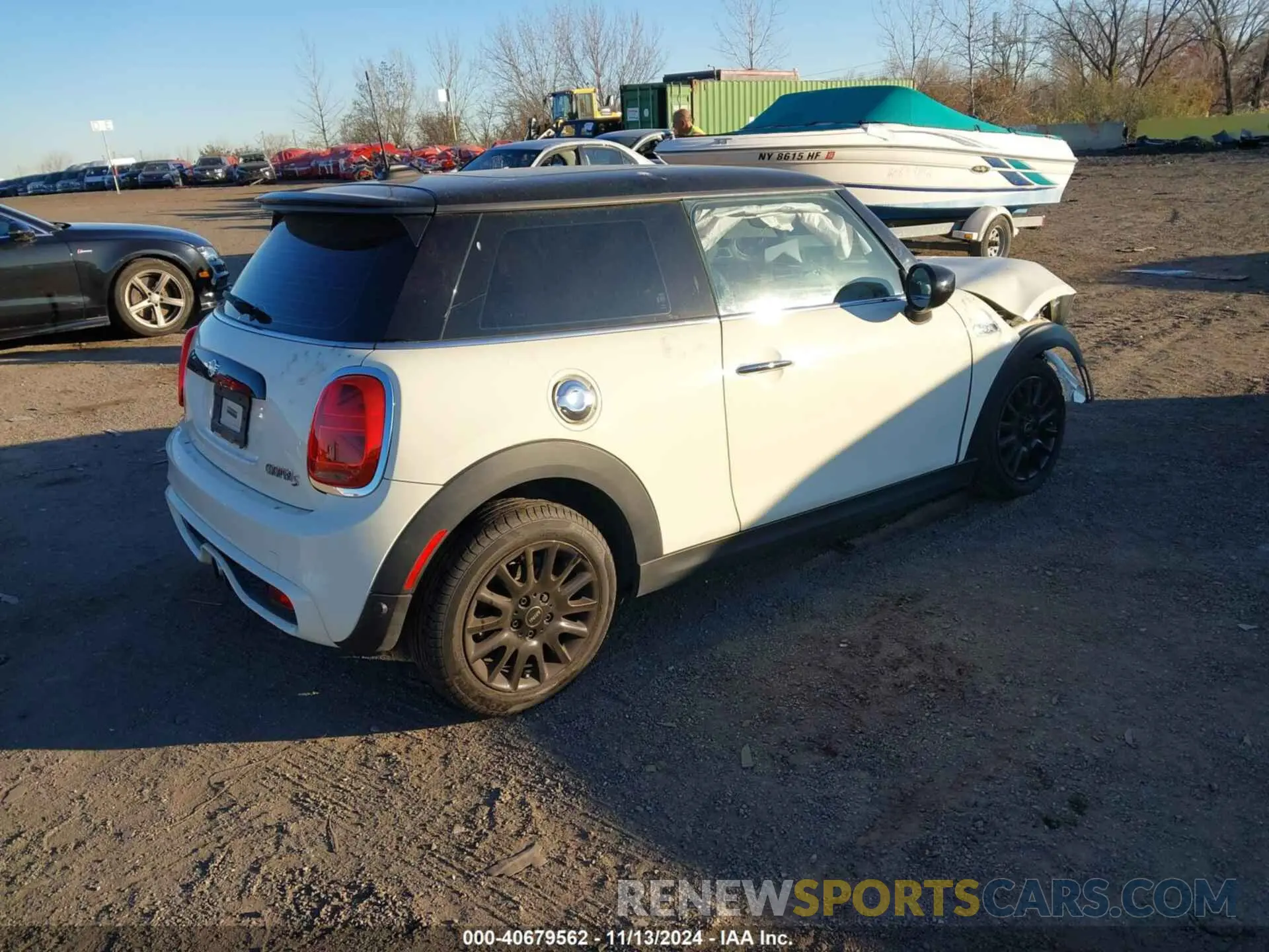 4 Photograph of a damaged car WMWXR5C00L2L49498 MINI HARDTOP 2020