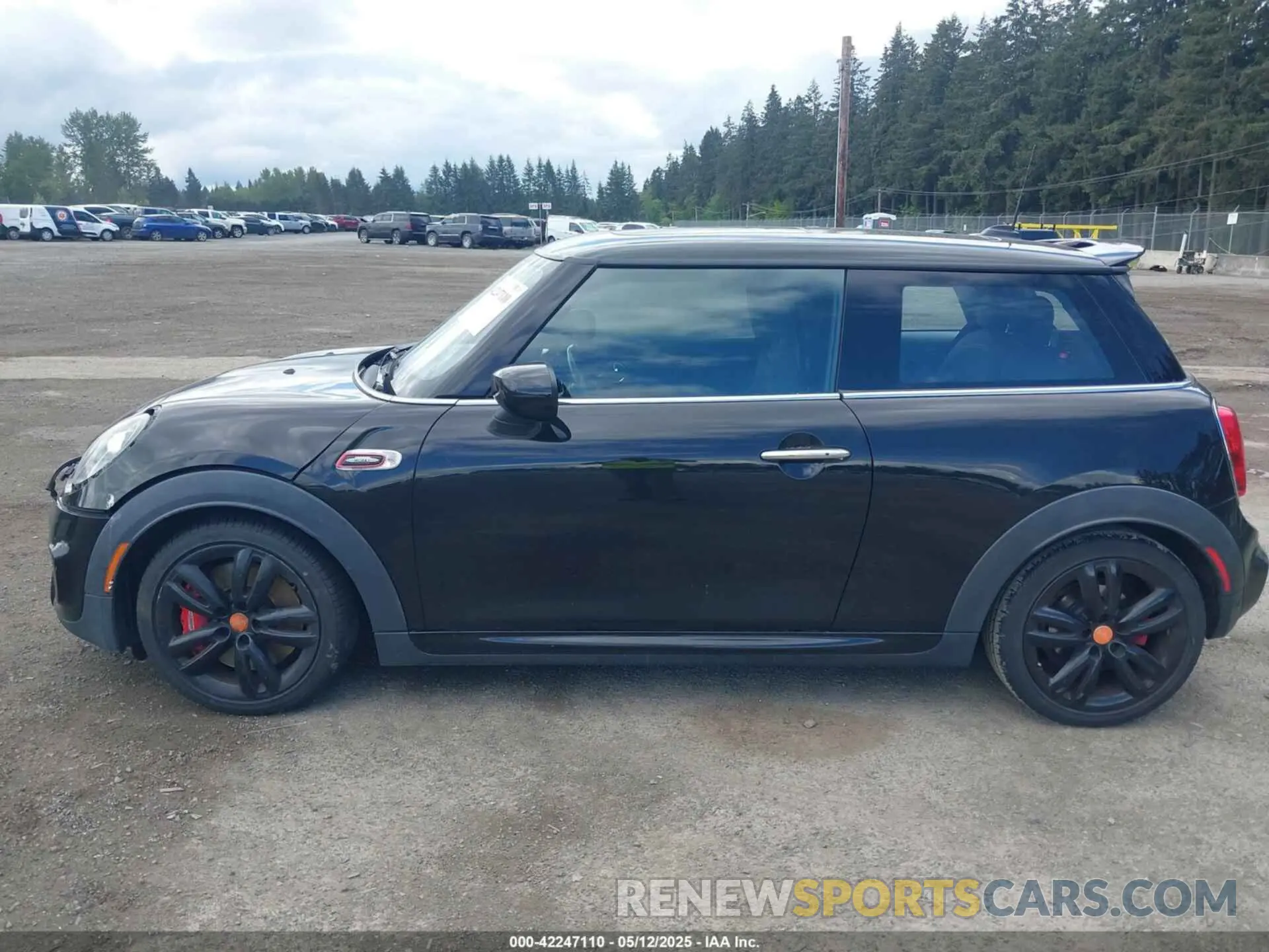 14 Photograph of a damaged car WMWXR9C08L2L45433 MINI HARDTOP 2020