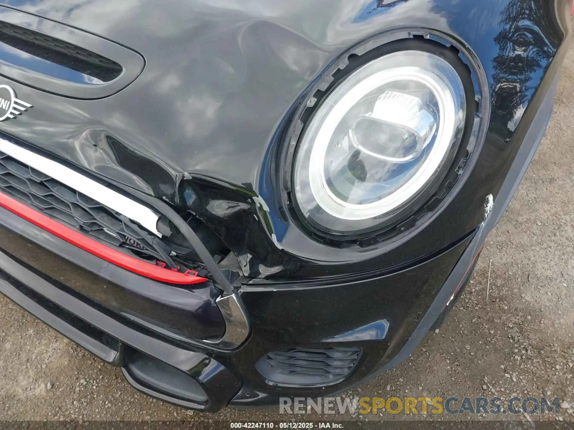 6 Photograph of a damaged car WMWXR9C08L2L45433 MINI HARDTOP 2020
