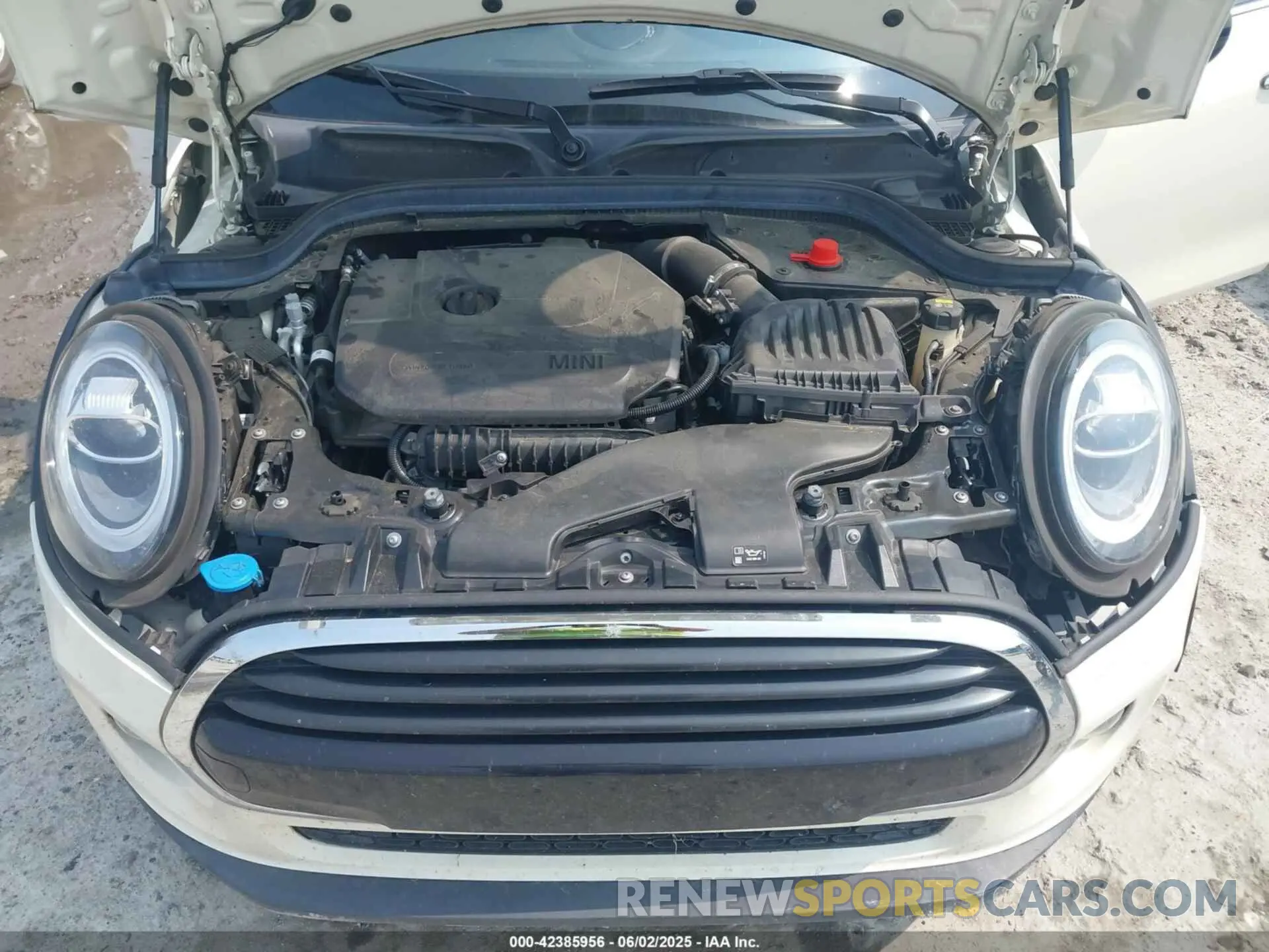 10 Photograph of a damaged car WMWXU7C01L2M54710 MINI HARDTOP 2020