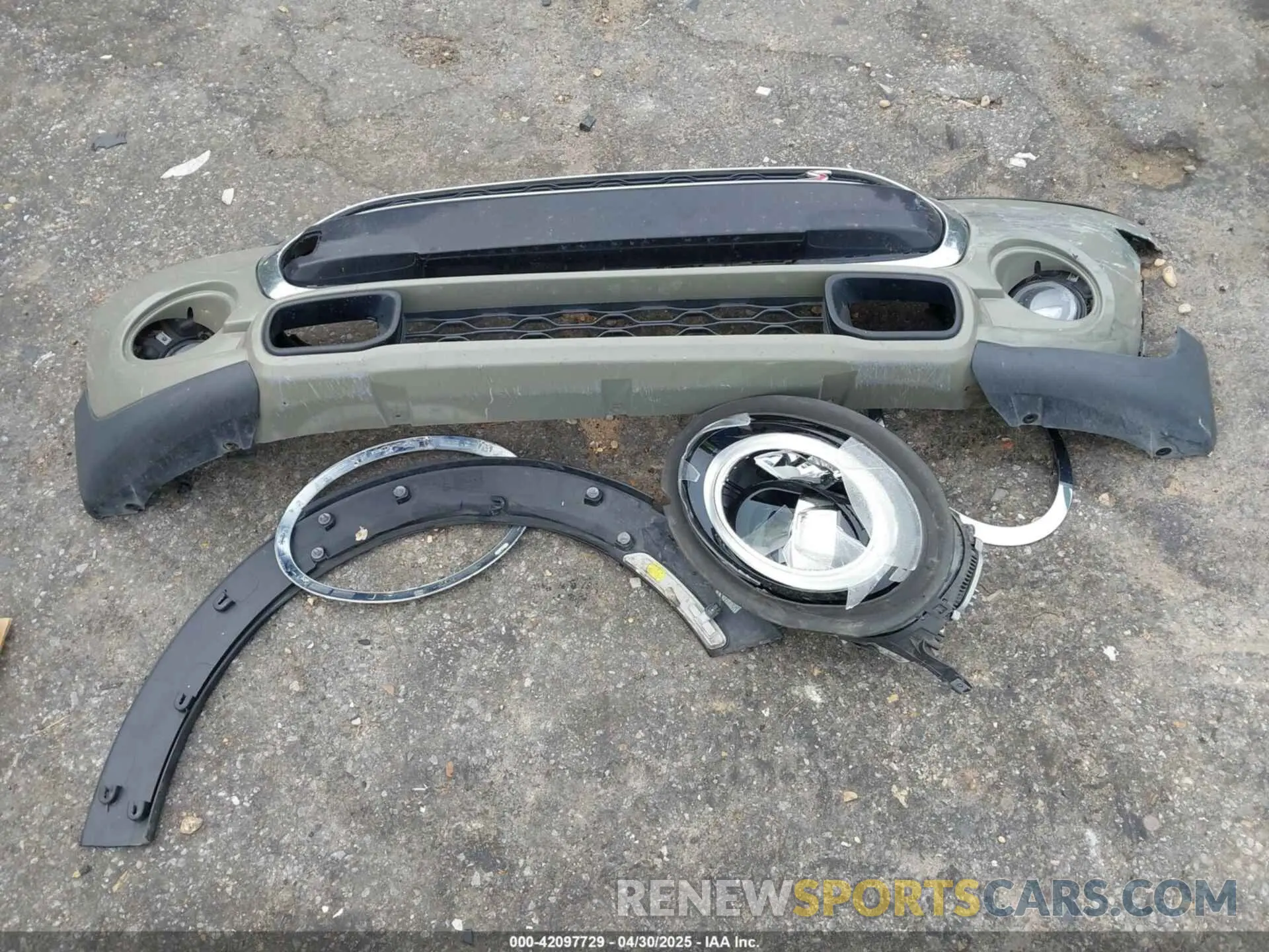 12 Photograph of a damaged car WMWXU9C03L2M42988 MINI HARDTOP 2020