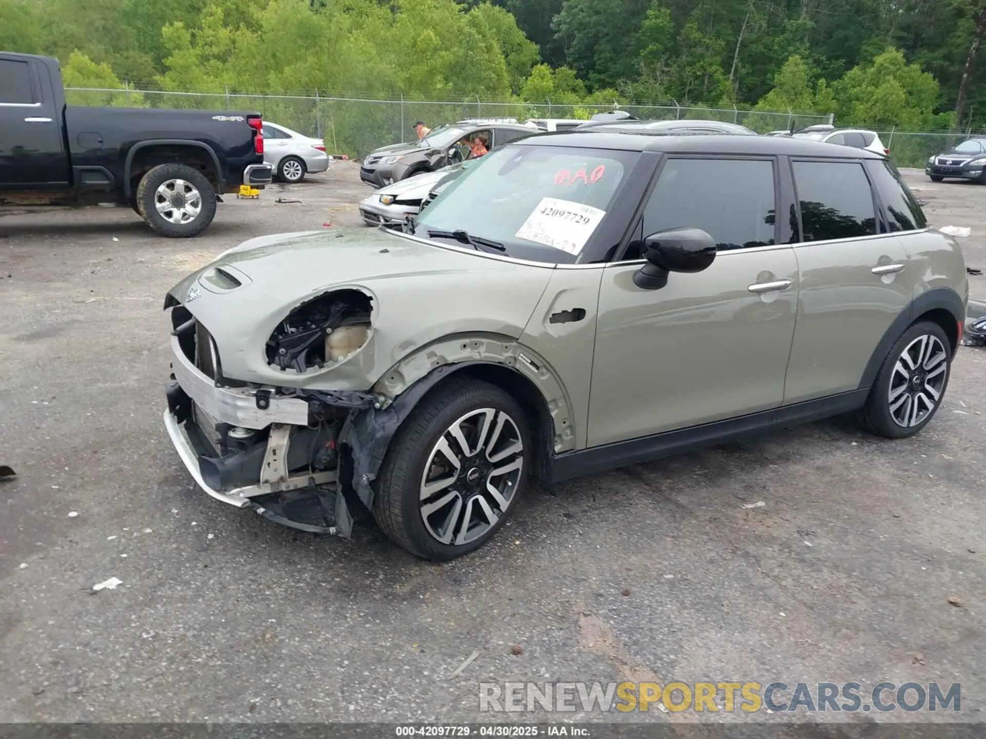 2 Photograph of a damaged car WMWXU9C03L2M42988 MINI HARDTOP 2020