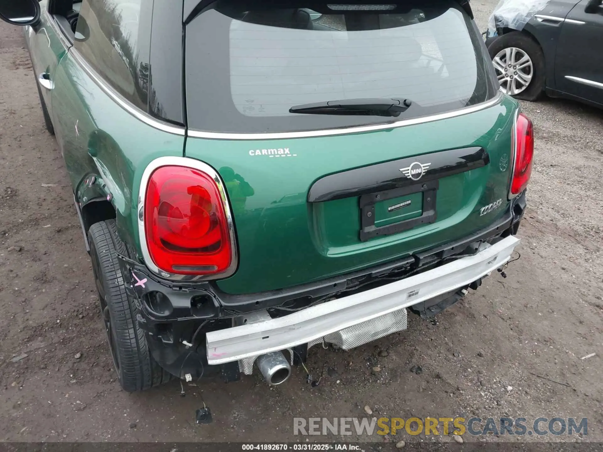 6 Photograph of a damaged car WMWXR3C09M2N45834 MINI HARDTOP 2021