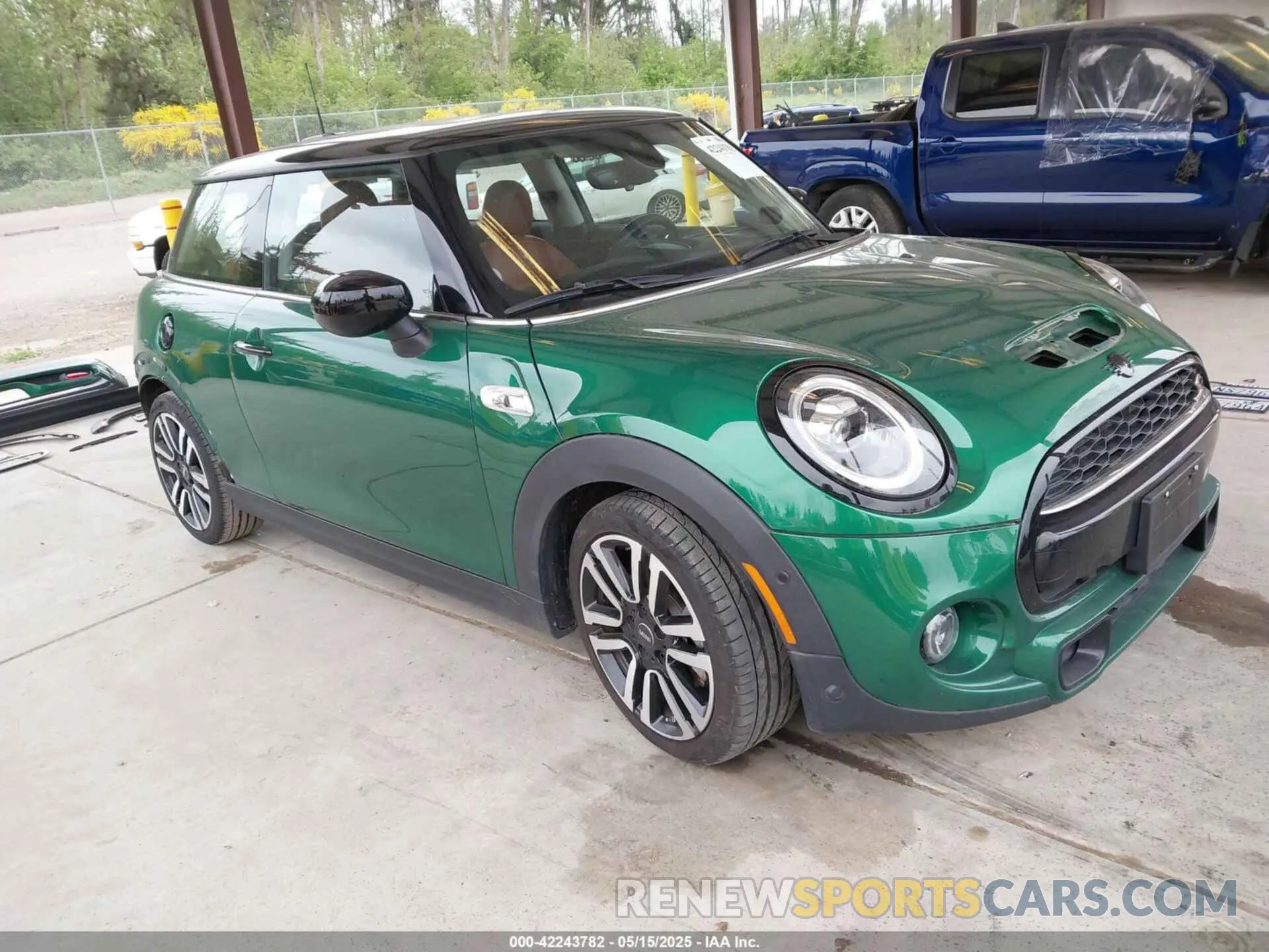 1 Photograph of a damaged car WMWXR5C04M2N62455 MINI HARDTOP 2021