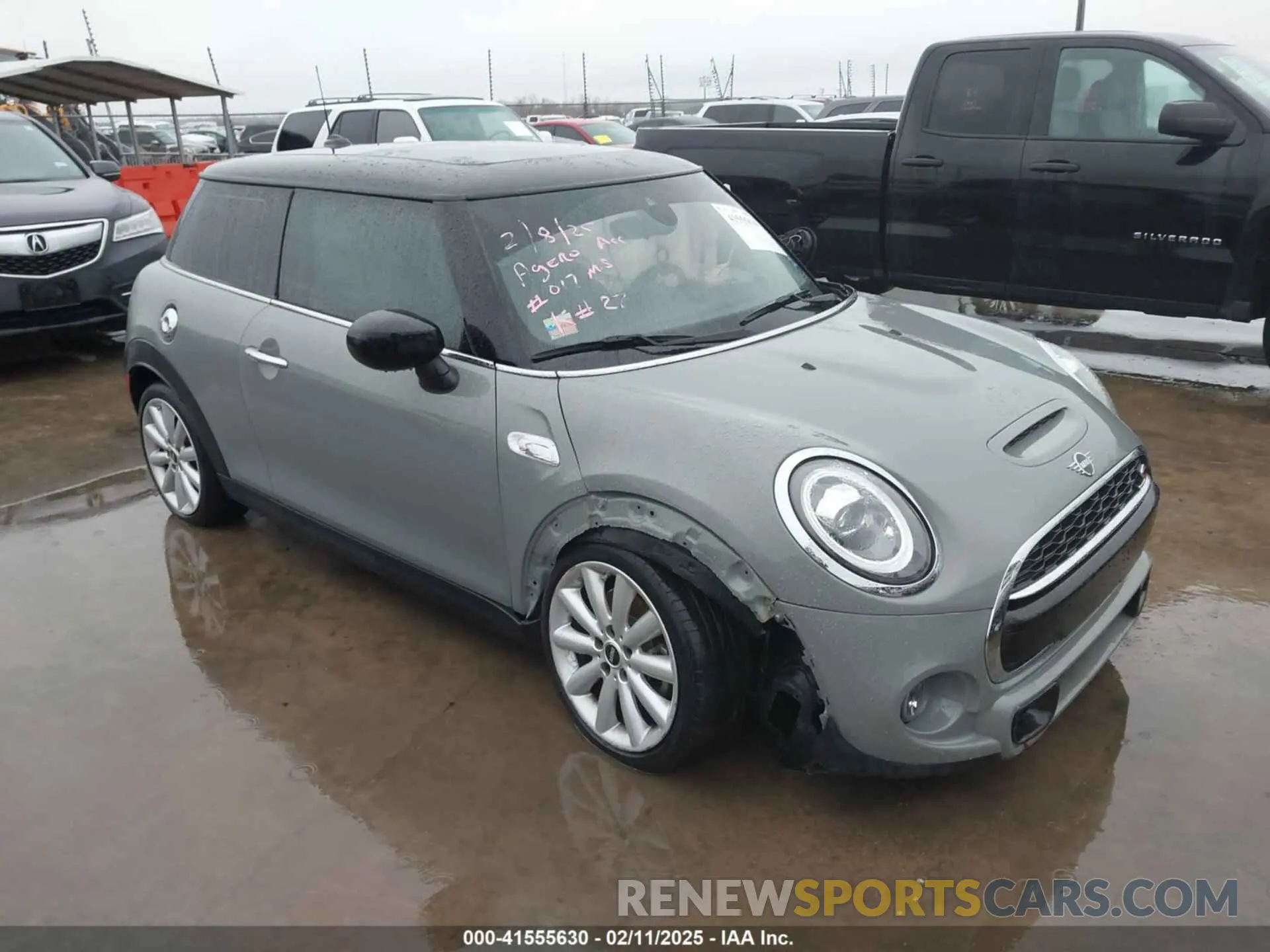 1 Photograph of a damaged car WMWXR5C06M2P01758 MINI HARDTOP 2021