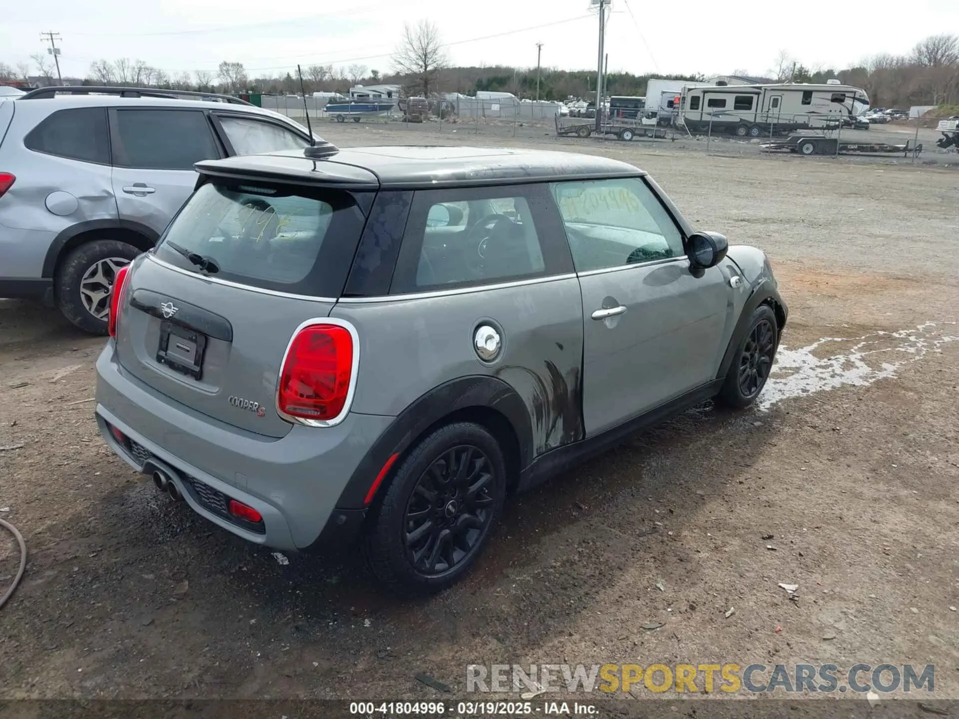 4 Photograph of a damaged car WMWXR5C08M2N12724 MINI HARDTOP 2021