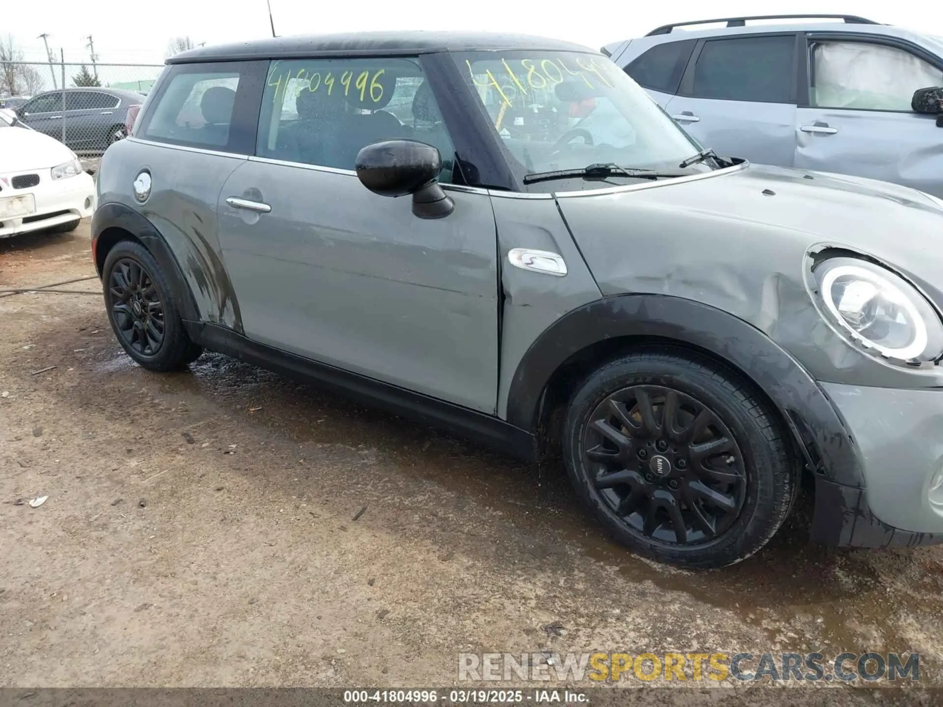 6 Photograph of a damaged car WMWXR5C08M2N12724 MINI HARDTOP 2021