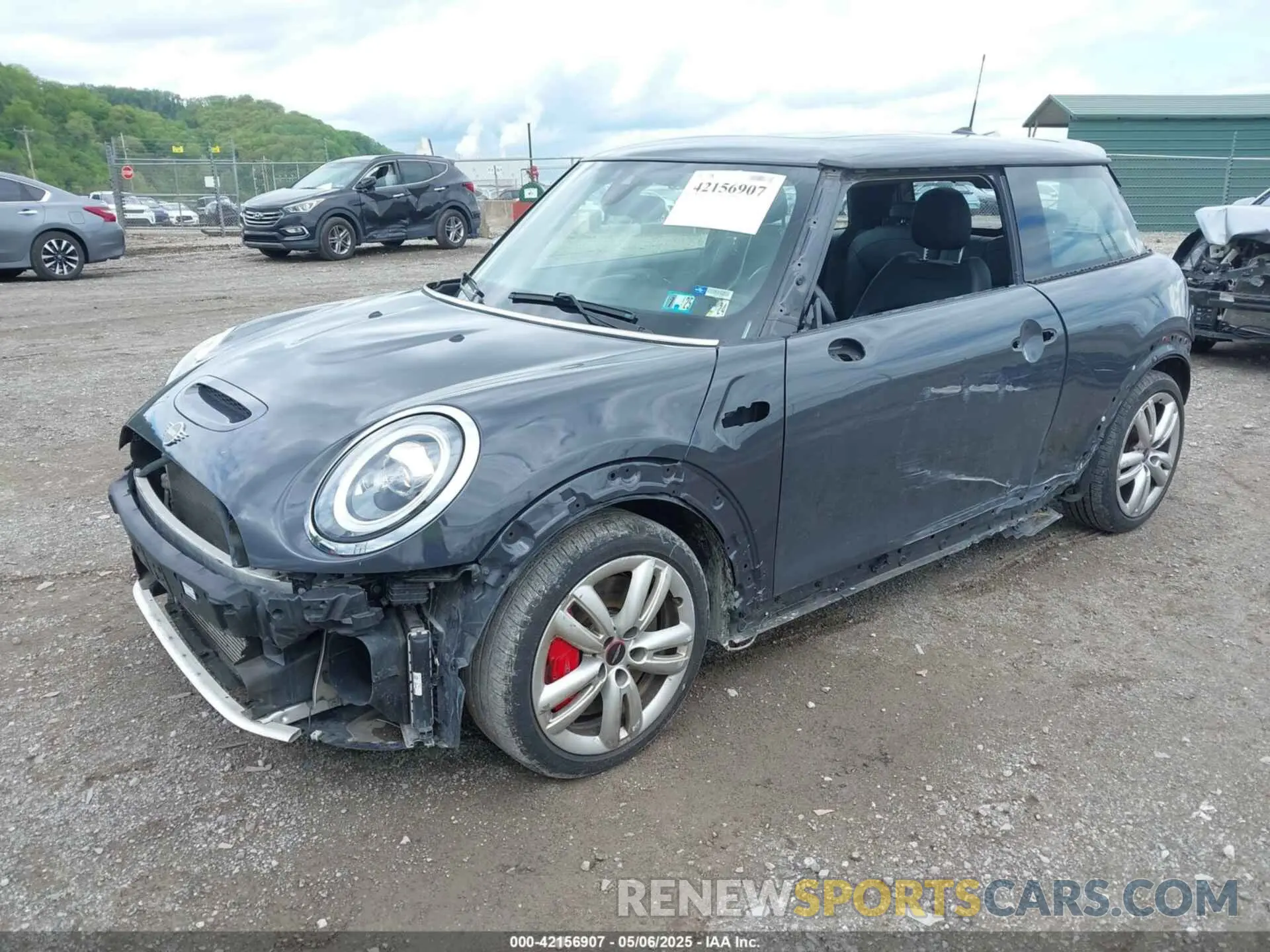 2 Photograph of a damaged car WMWXR9C00M2P18238 MINI HARDTOP 2021