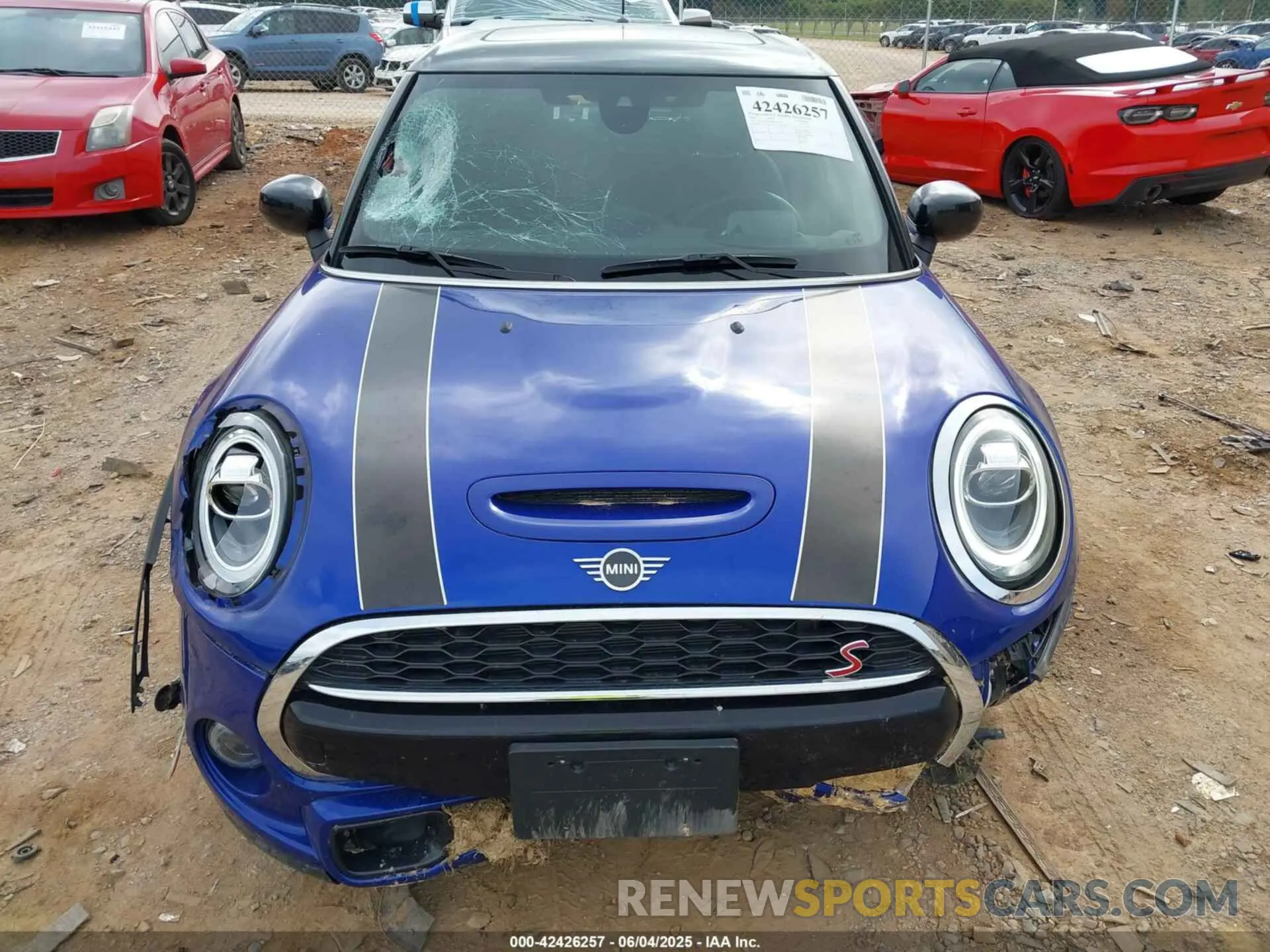 6 Photograph of a damaged car WMWXU9C00M2N60370 MINI HARDTOP 2021