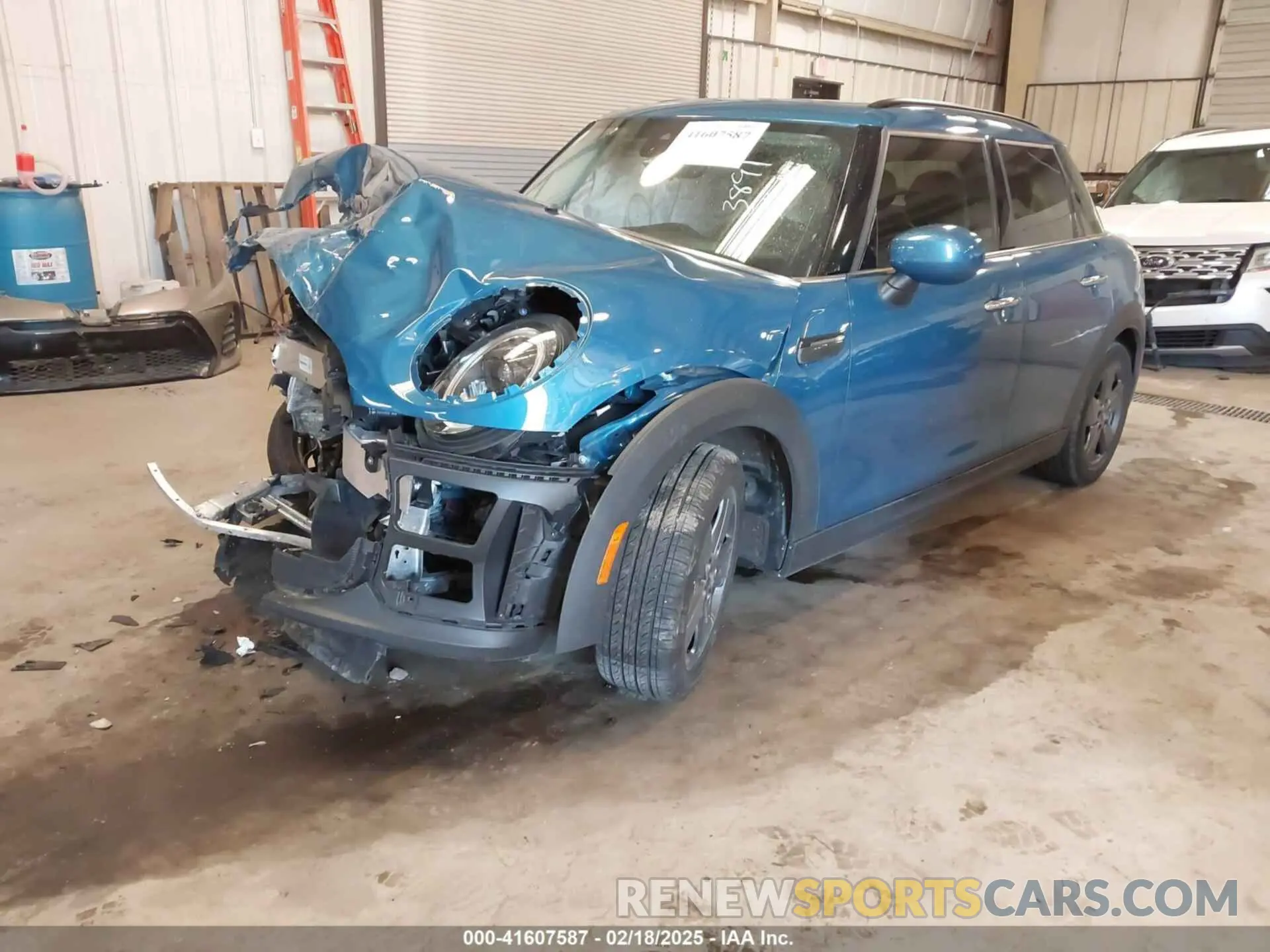 2 Photograph of a damaged car WMW33DK03N2R03891 MINI HARDTOP 2022
