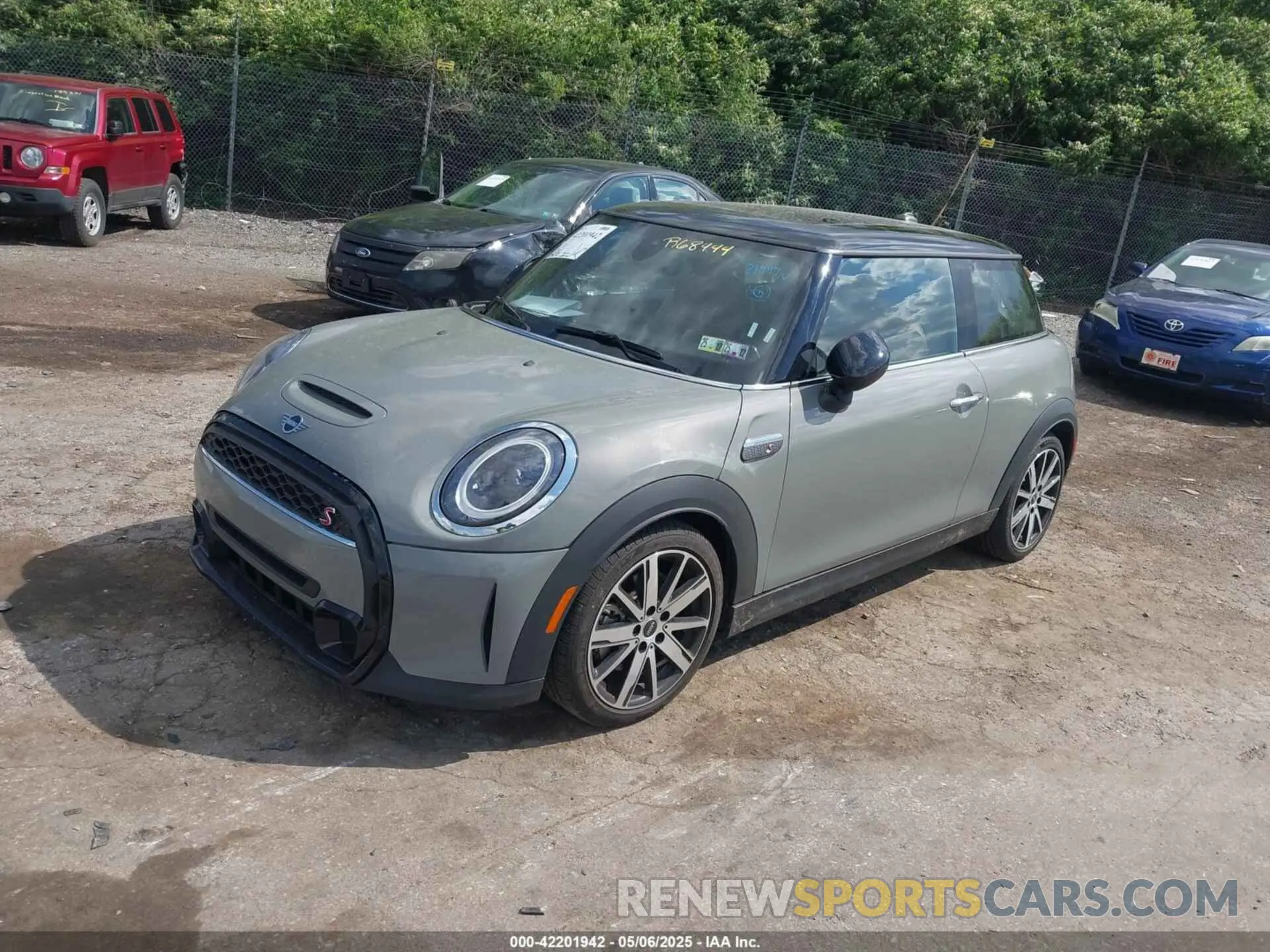 2 Photograph of a damaged car WMW53DH06N2R68444 MINI HARDTOP 2022
