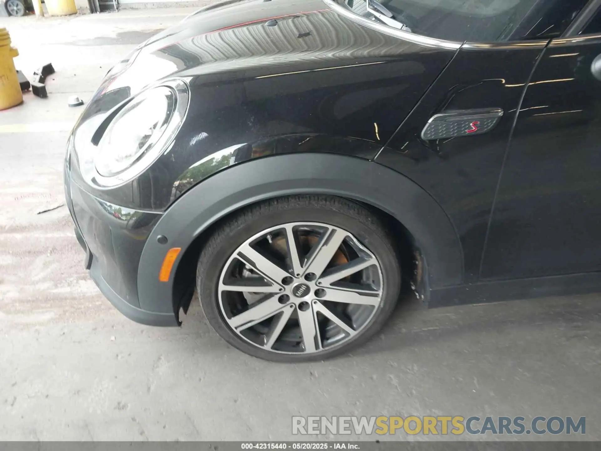 6 Photograph of a damaged car WMW53DK01N2R87864 MINI HARDTOP 2022