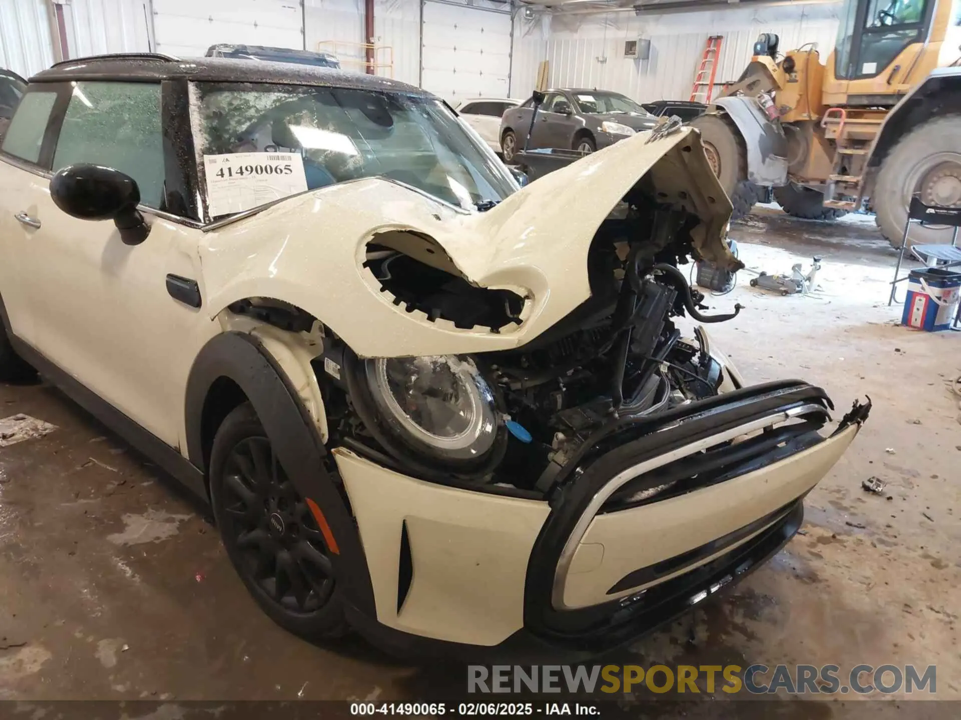 12 Photograph of a damaged car WMW33DH01P2T73141 MINI HARDTOP 2023