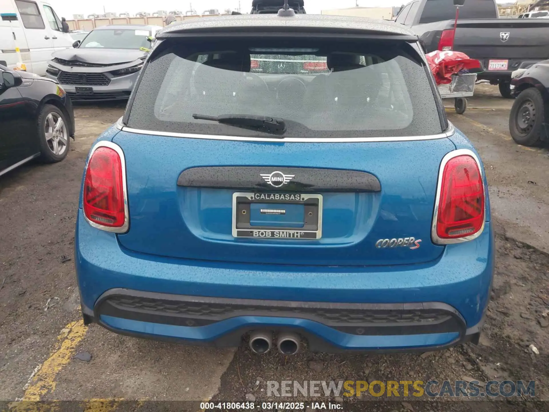 16 Photograph of a damaged car WMW53DH00P2S86792 MINI HARDTOP 2023