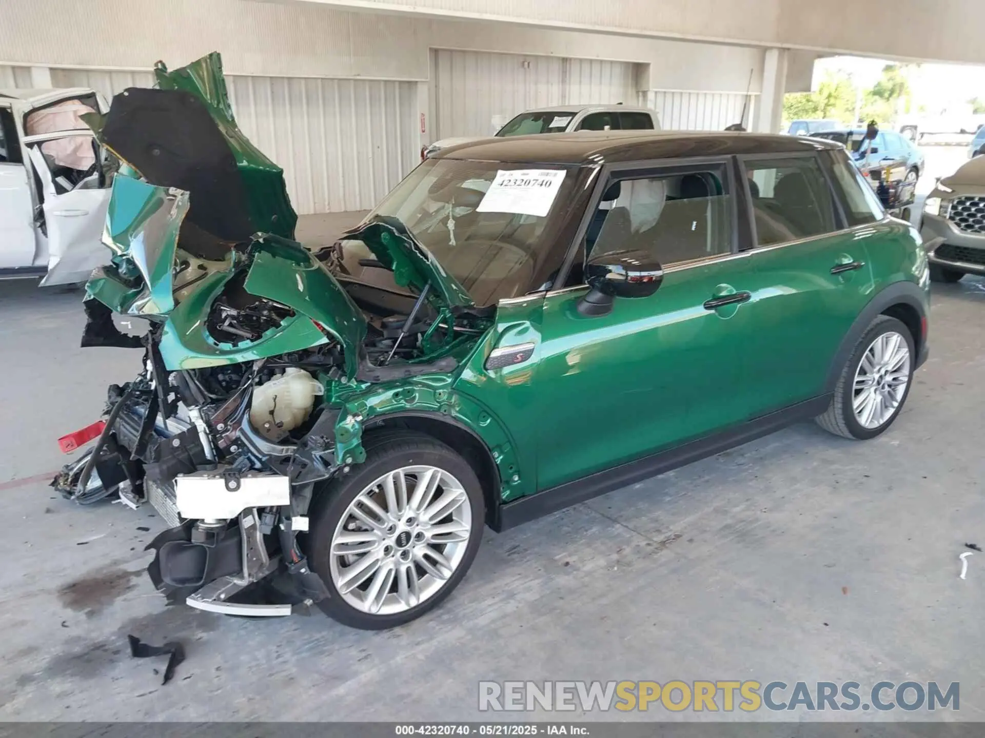 2 Photograph of a damaged car WMW53DK07P2T72660 MINI HARDTOP 2023