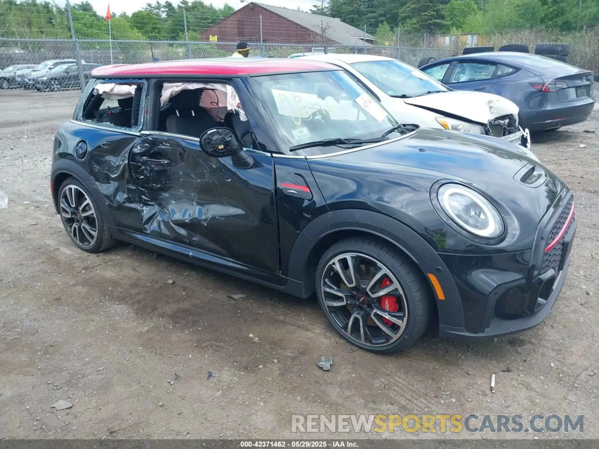14 Photograph of a damaged car WMW73DH08P2T28604 MINI HARDTOP 2023