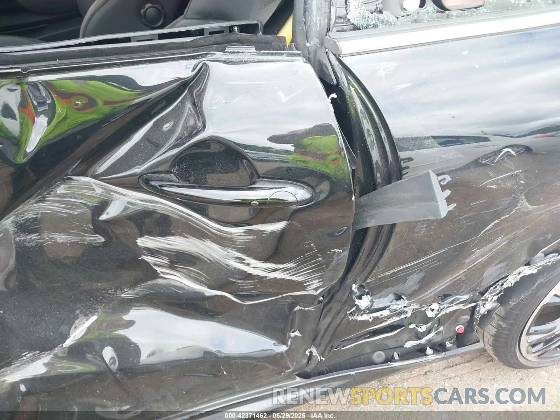 9 Photograph of a damaged car WMW73DH08P2T28604 MINI HARDTOP 2023