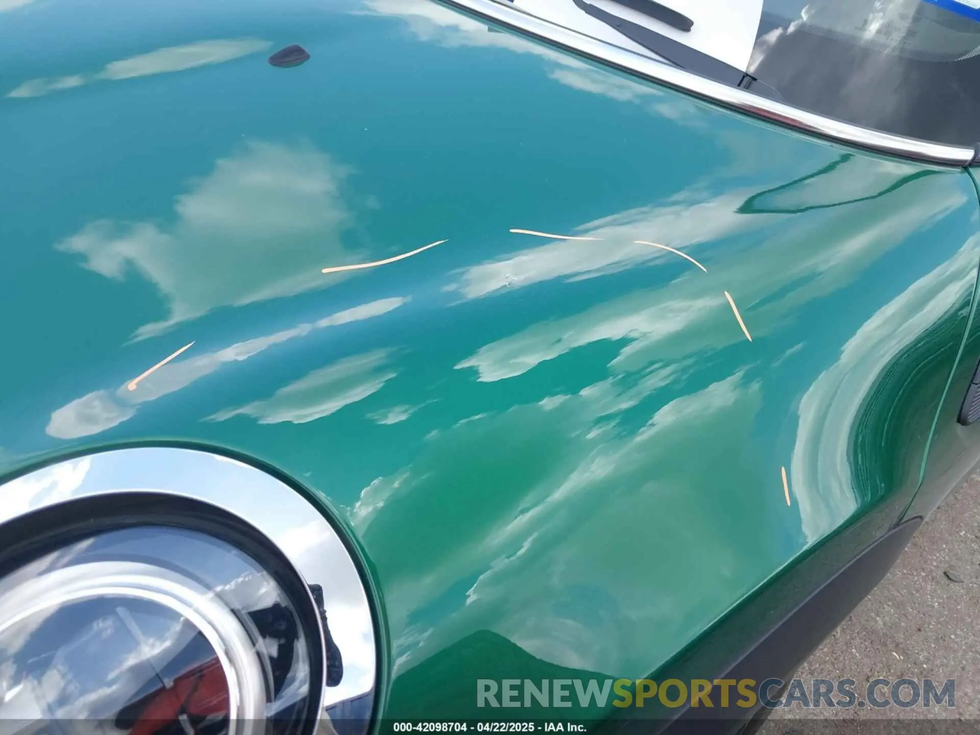 6 Photograph of a damaged car WMW33DH01R2V36390 MINI HARDTOP 2024