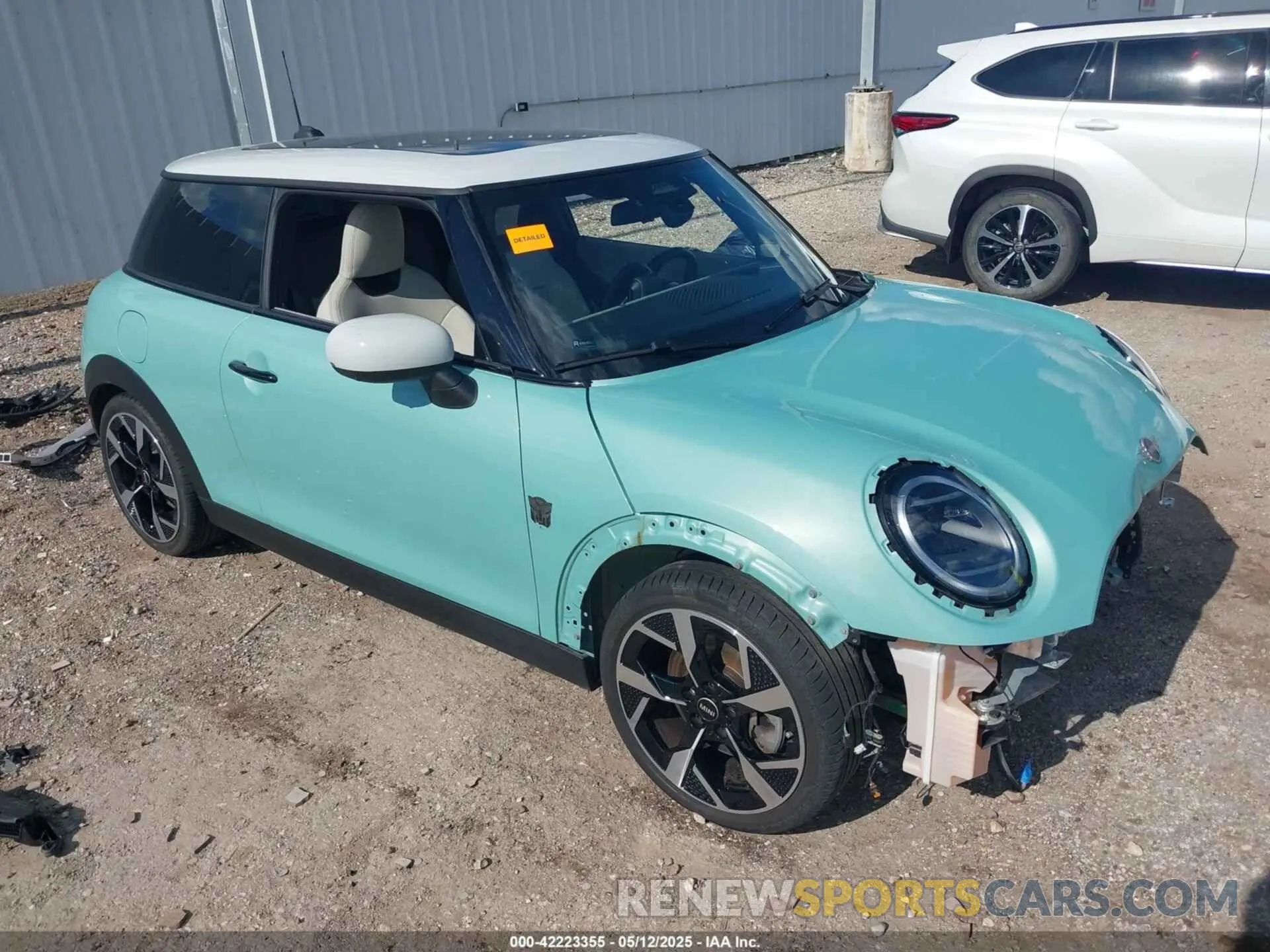 1 Photograph of a damaged car WMW23GD00S2W11766 MINI HARDTOP 2025
