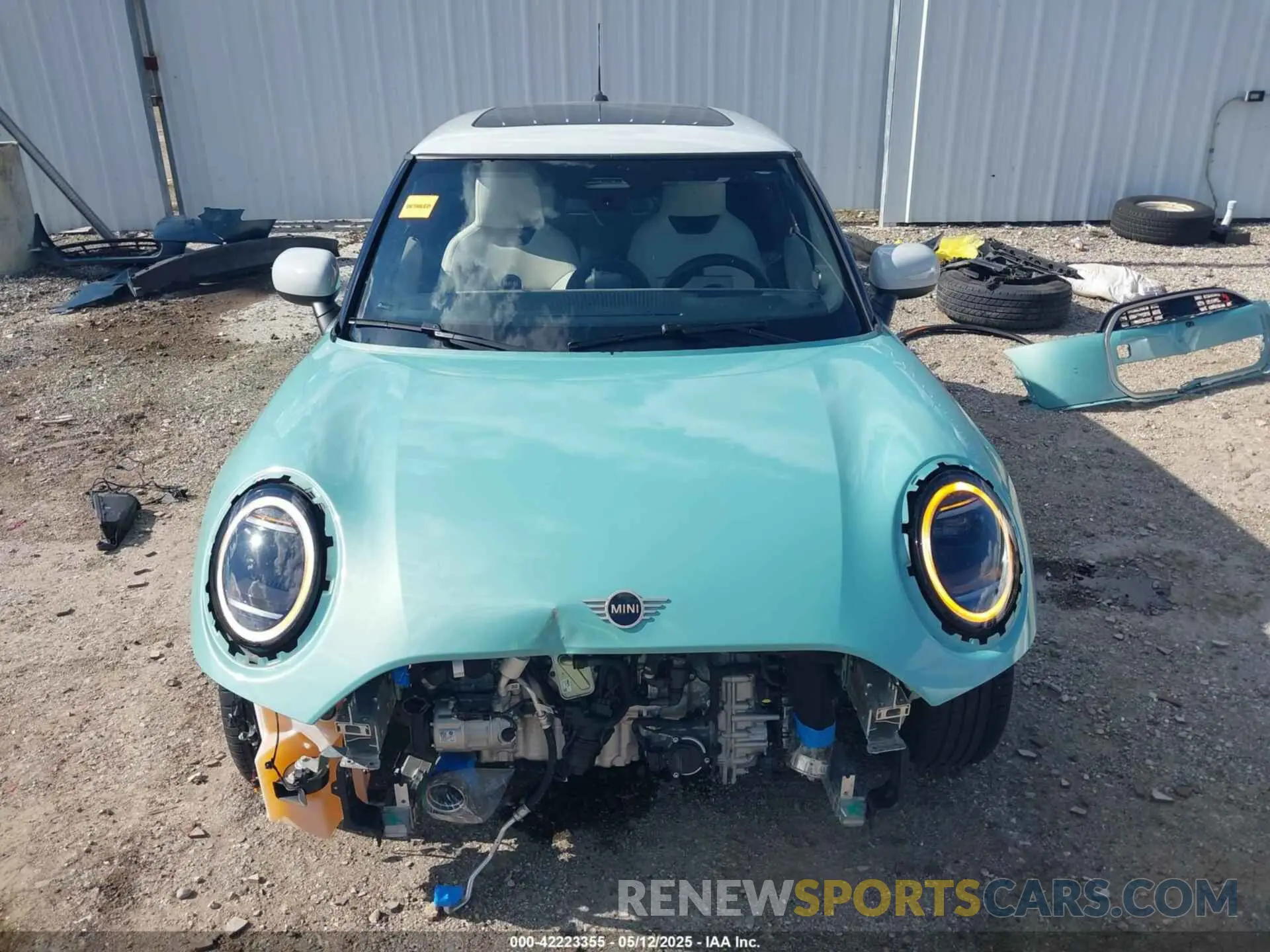 13 Photograph of a damaged car WMW23GD00S2W11766 MINI HARDTOP 2025