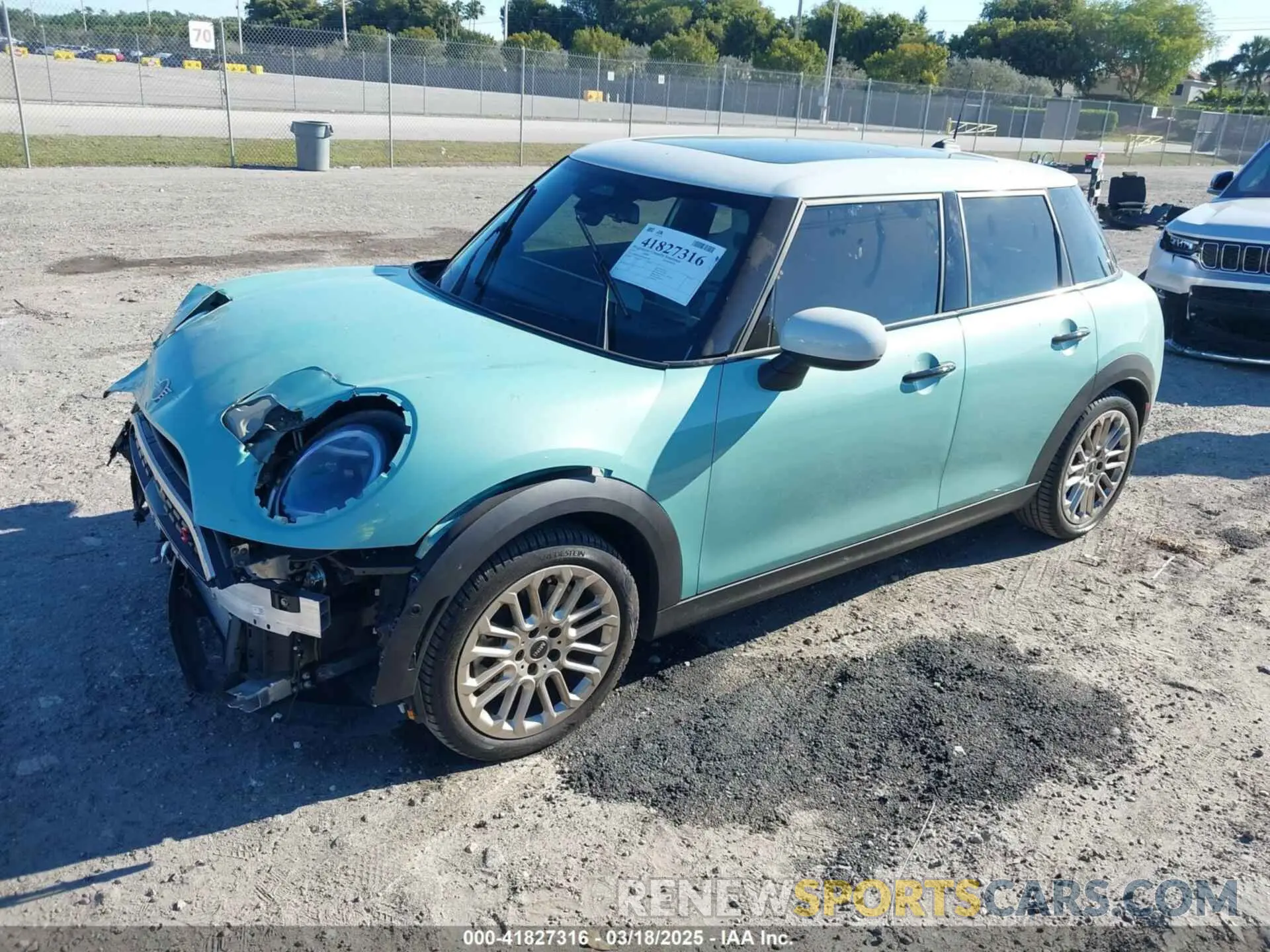 2 Photograph of a damaged car WMW53GD02S2W35855 MINI HARDTOP 2025