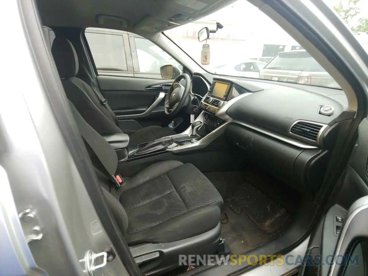 5 Photograph of a damaged car JA4AT3AA1KZ033893 MITSUBISHI ECLIPSE 2019