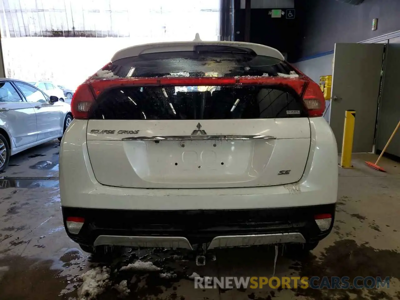 6 Photograph of a damaged car JA4AT5AAXLZ001795 MITSUBISHI ECLIPSE 2020