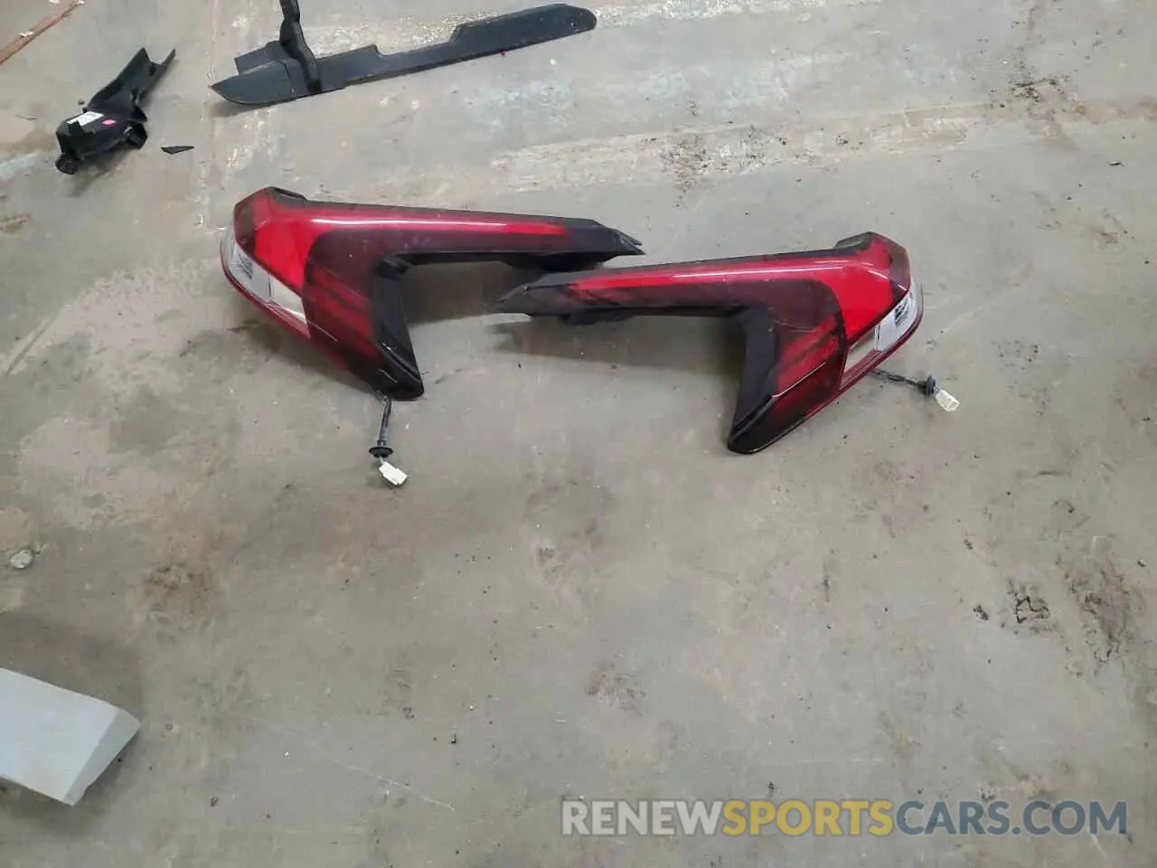 13 Photograph of a damaged car JA4ATVAA4NZ055161 MITSUBISHI ECLIPSE 2022