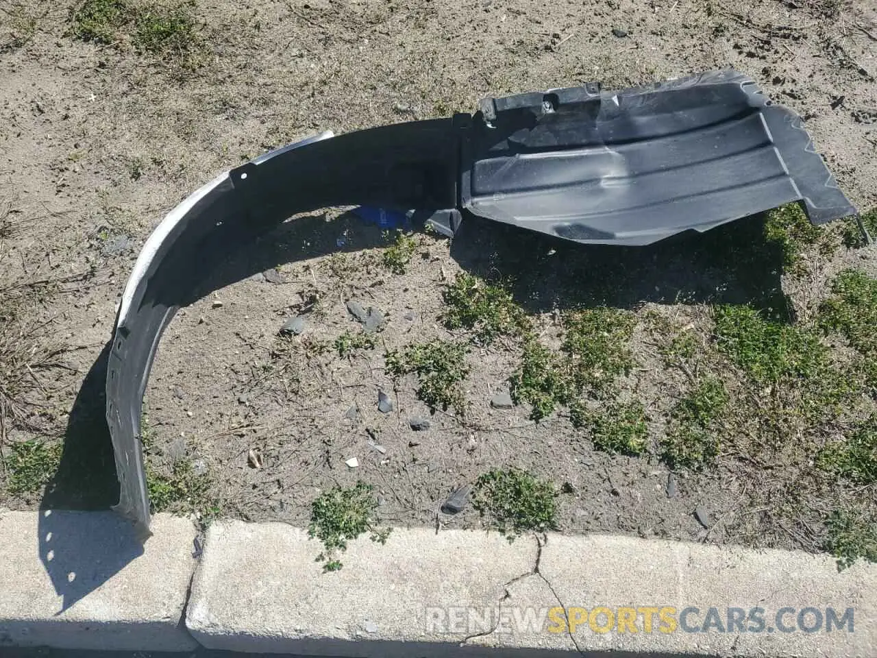13 Photograph of a damaged car JA4ATWAAXRZ043611 MITSUBISHI ECLIPSE 2024