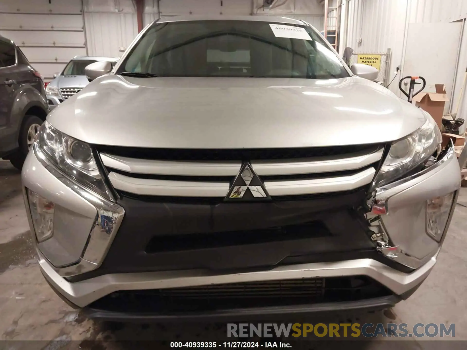 18 Photograph of a damaged car JA4AS3AA4KZ040260 MITSUBISHI ECLIPSE CROSS 2019