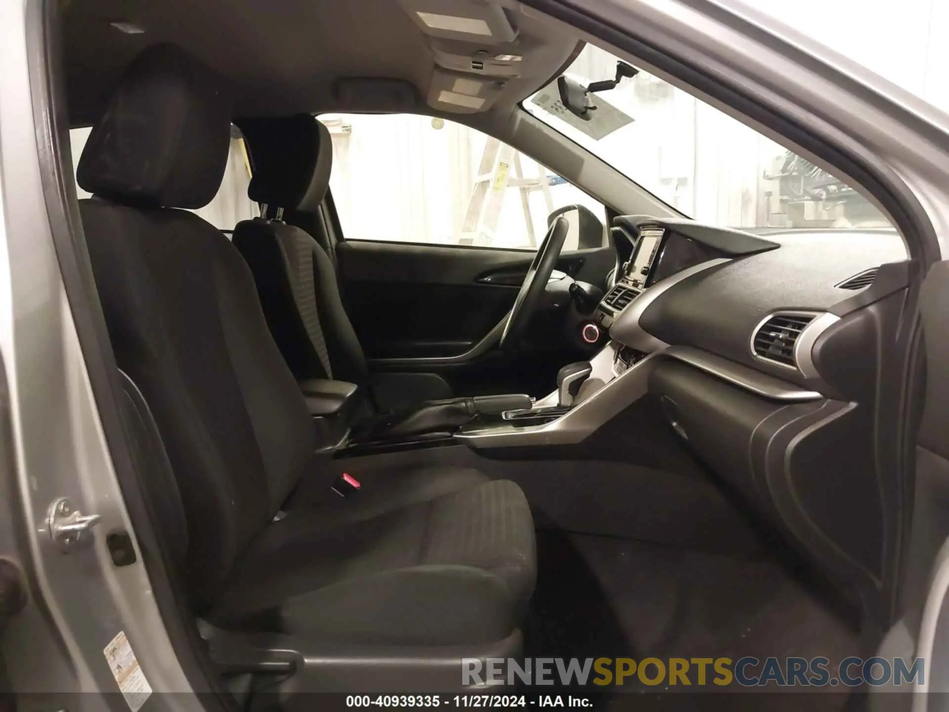 5 Photograph of a damaged car JA4AS3AA4KZ040260 MITSUBISHI ECLIPSE CROSS 2019