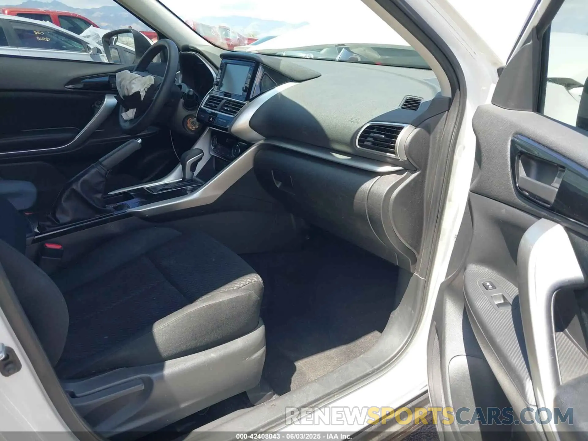 5 Photograph of a damaged car JA4AS3AA9KZ014205 MITSUBISHI ECLIPSE CROSS 2019