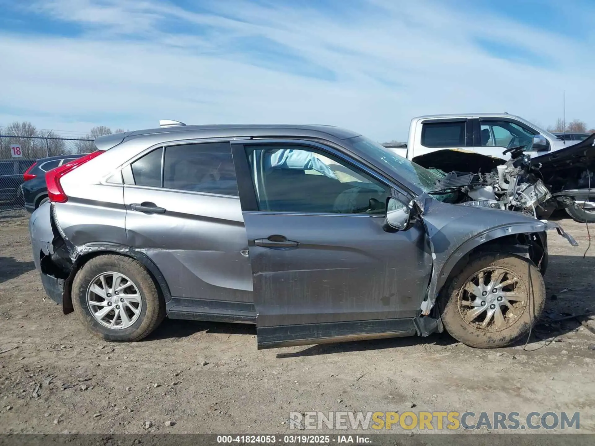 13 Photograph of a damaged car JA4AS3AAXKZ014942 MITSUBISHI ECLIPSE CROSS 2019