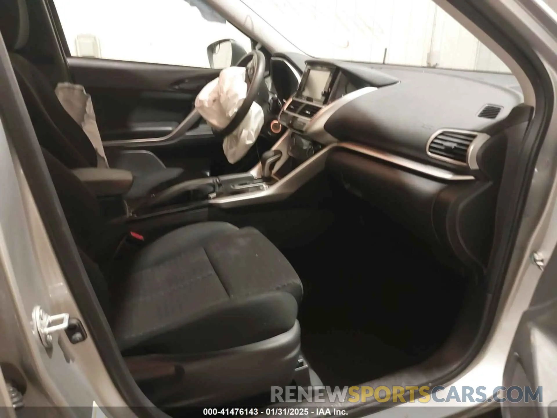 5 Photograph of a damaged car JA4AT3AA1KZ011683 MITSUBISHI ECLIPSE CROSS 2019