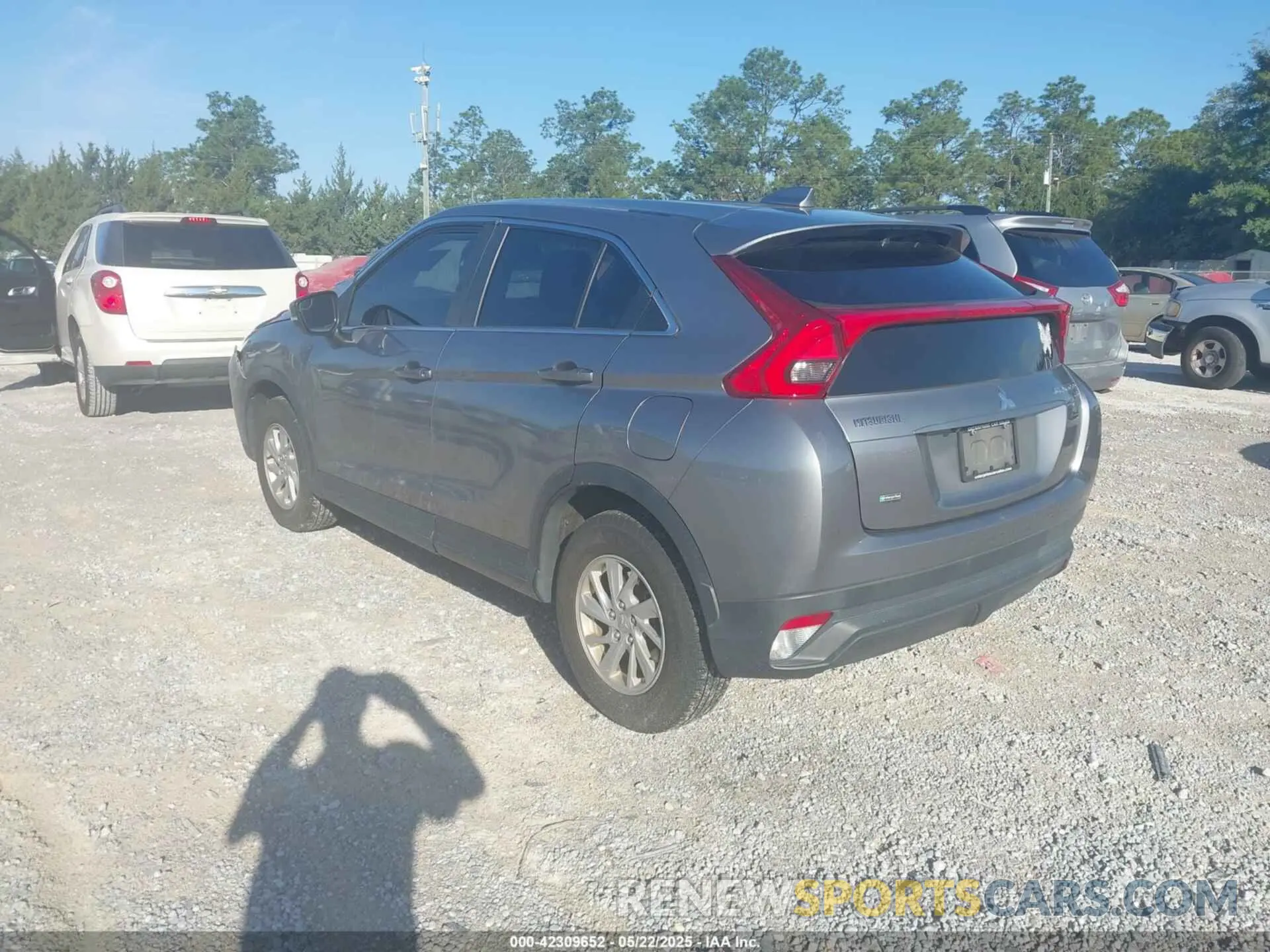 3 Photograph of a damaged car JA4AT3AA5KZ033671 MITSUBISHI ECLIPSE CROSS 2019