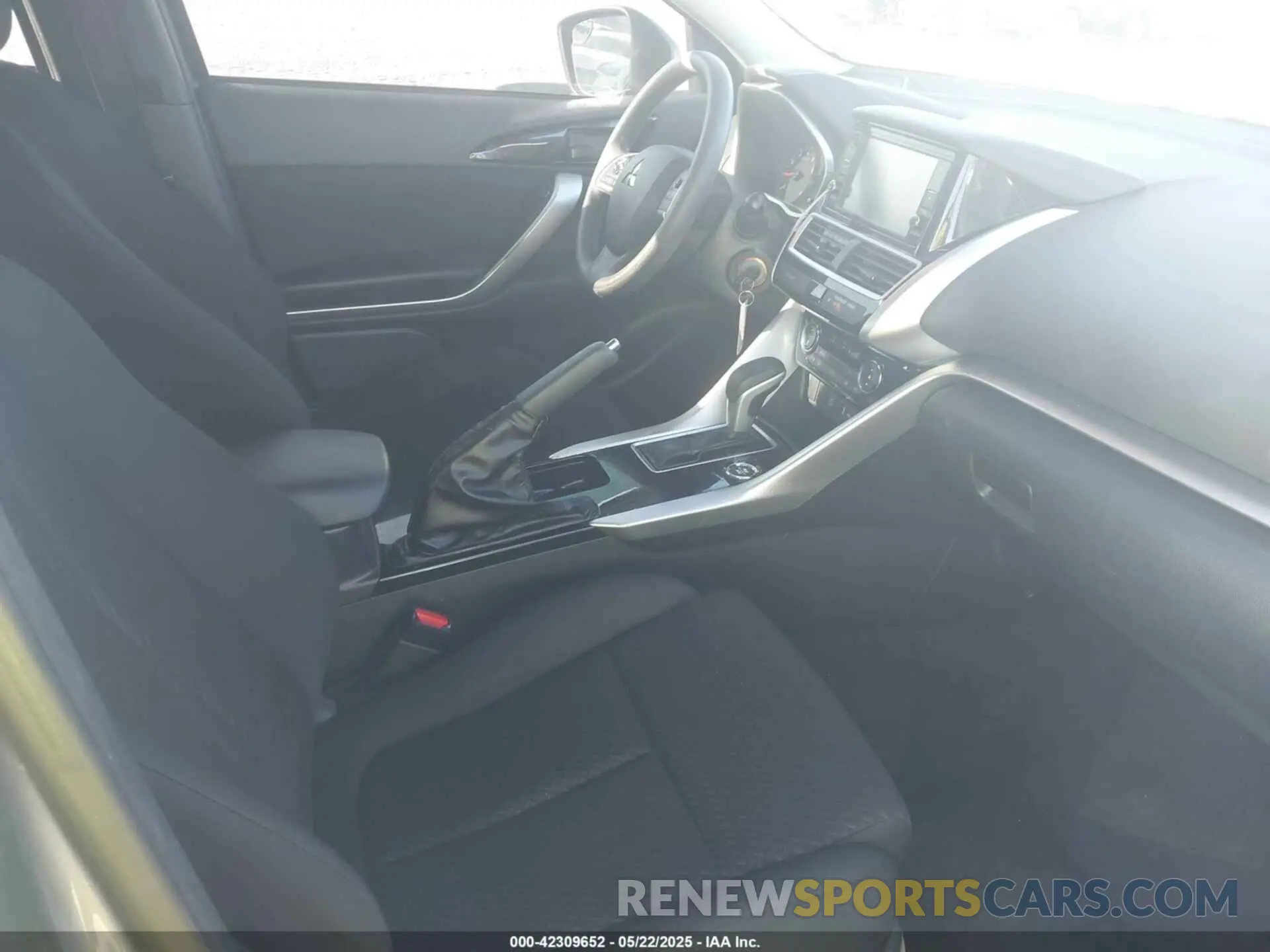5 Photograph of a damaged car JA4AT3AA5KZ033671 MITSUBISHI ECLIPSE CROSS 2019