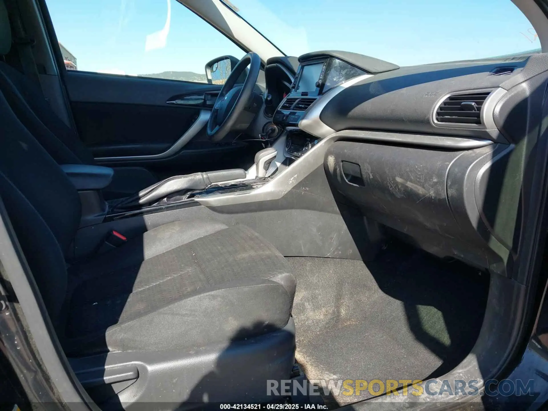 5 Photograph of a damaged car JA4AT3AA8KZ032403 MITSUBISHI ECLIPSE CROSS 2019