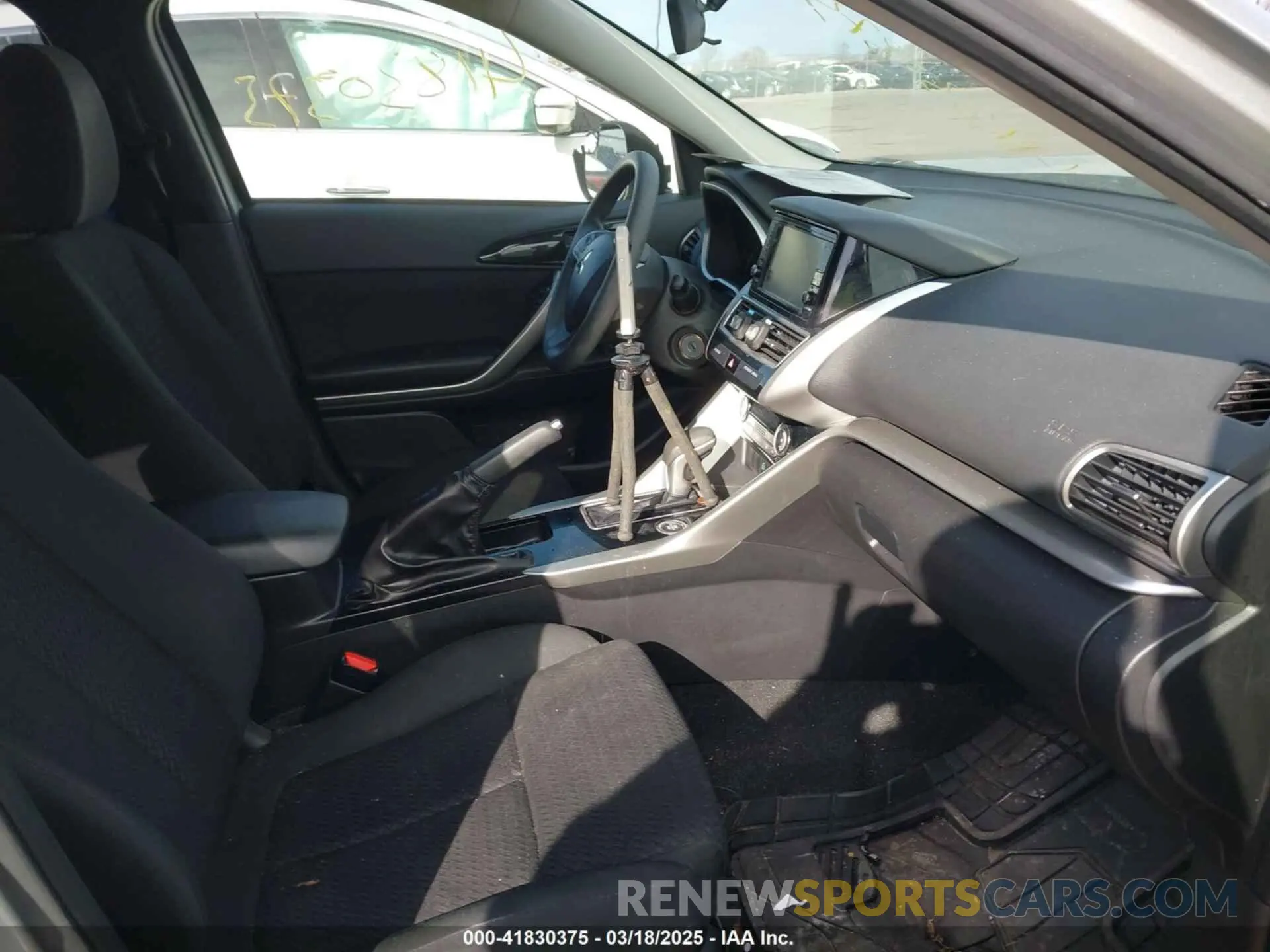 5 Photograph of a damaged car JA4AT3AA9KZ040347 MITSUBISHI ECLIPSE CROSS 2019