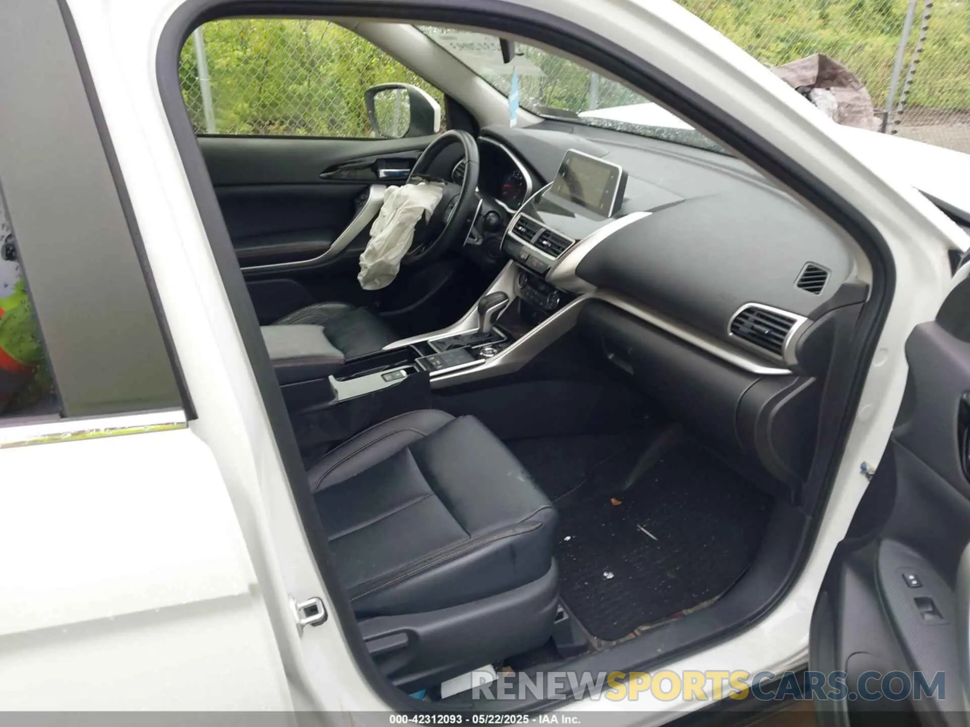 5 Photograph of a damaged car JA4AT5AA0KZ047716 MITSUBISHI ECLIPSE CROSS 2019