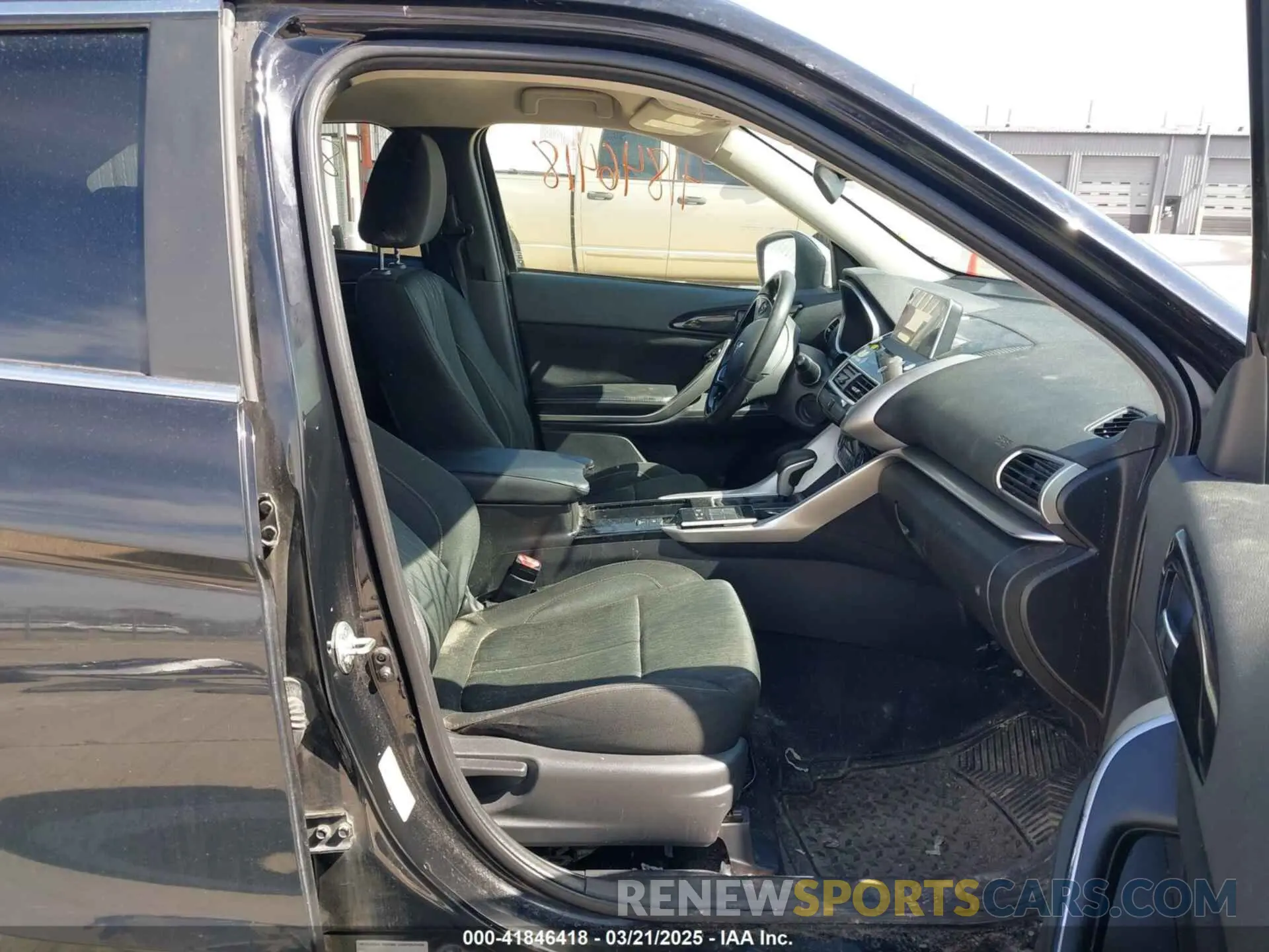 5 Photograph of a damaged car JA4AT5AA6KZ024232 MITSUBISHI ECLIPSE CROSS 2019