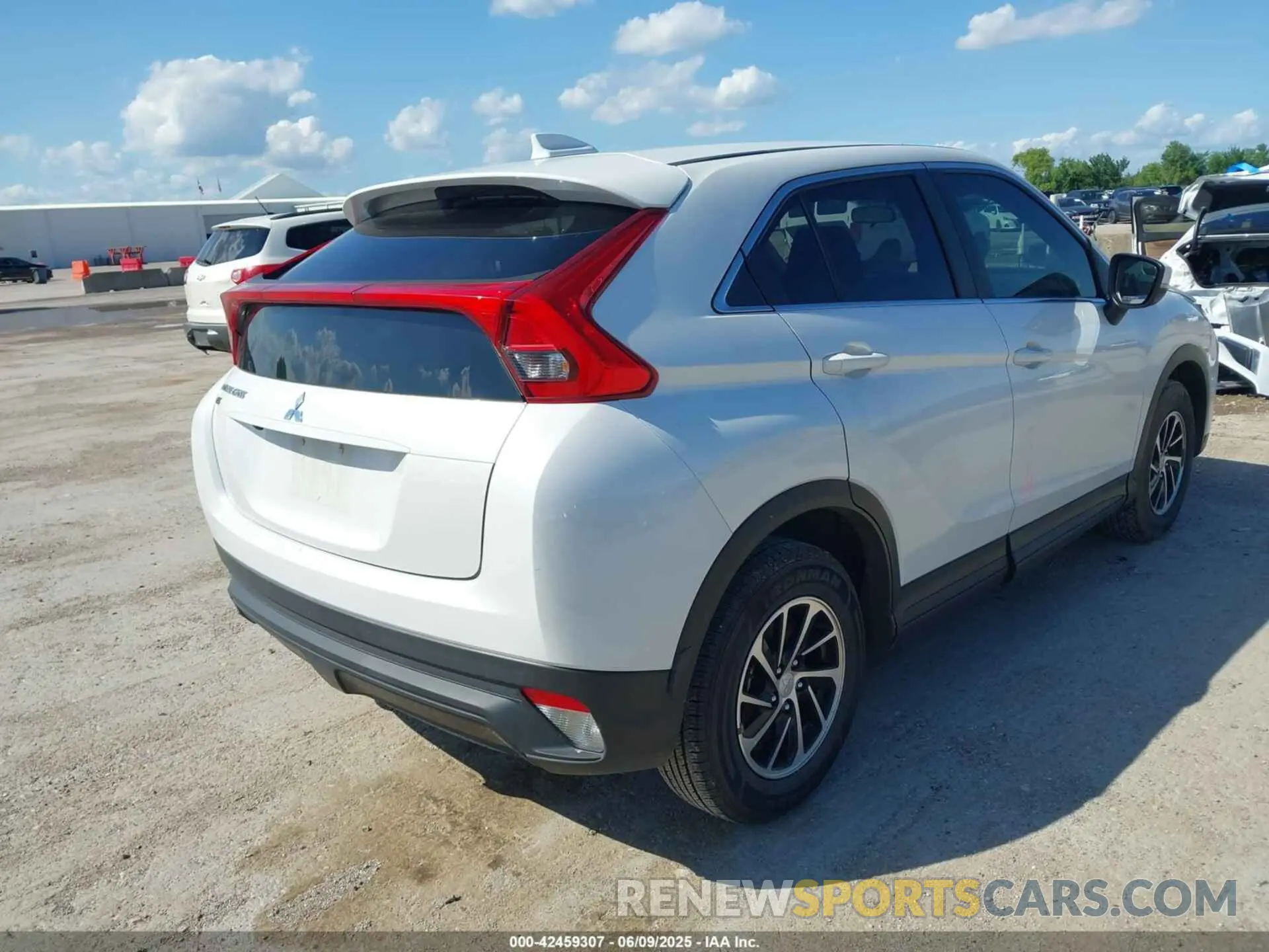 4 Photograph of a damaged car JA4AS3AA1LZ009730 MITSUBISHI ECLIPSE CROSS 2020