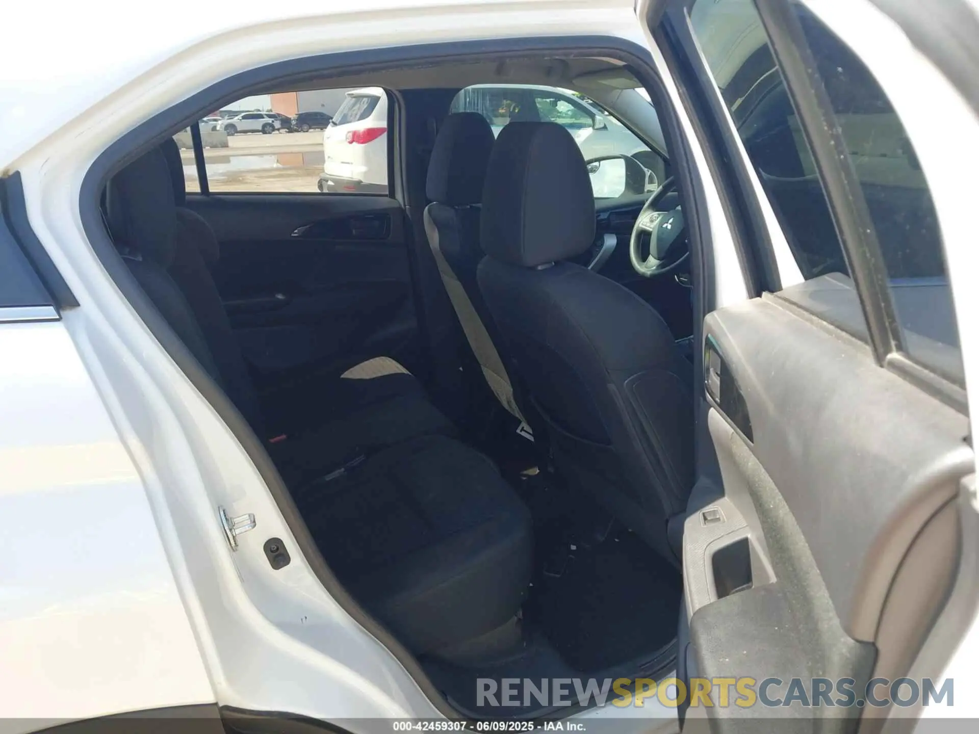 8 Photograph of a damaged car JA4AS3AA1LZ009730 MITSUBISHI ECLIPSE CROSS 2020