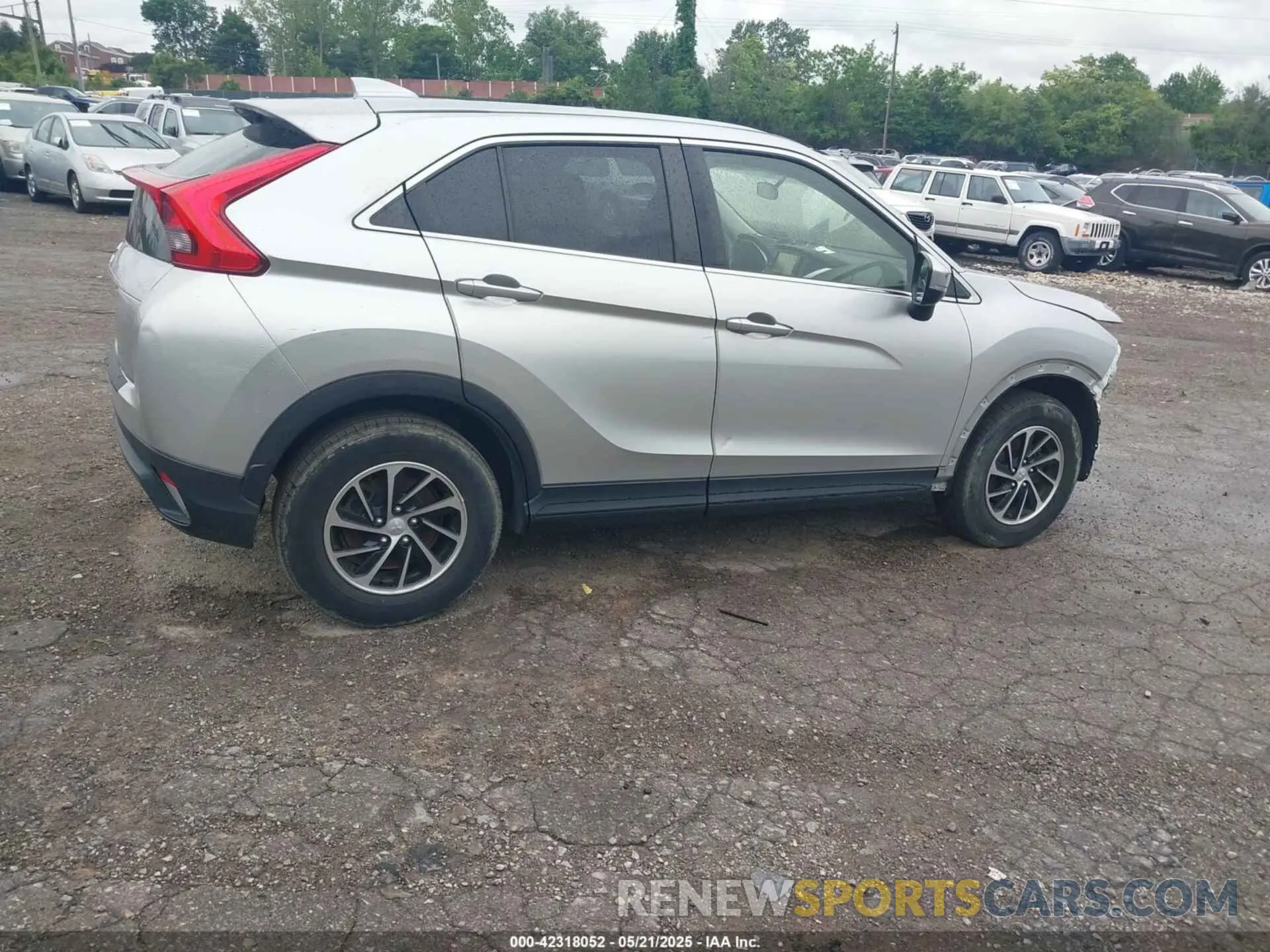 4 Photograph of a damaged car JA4AS3AA2LZ022177 MITSUBISHI ECLIPSE CROSS 2020